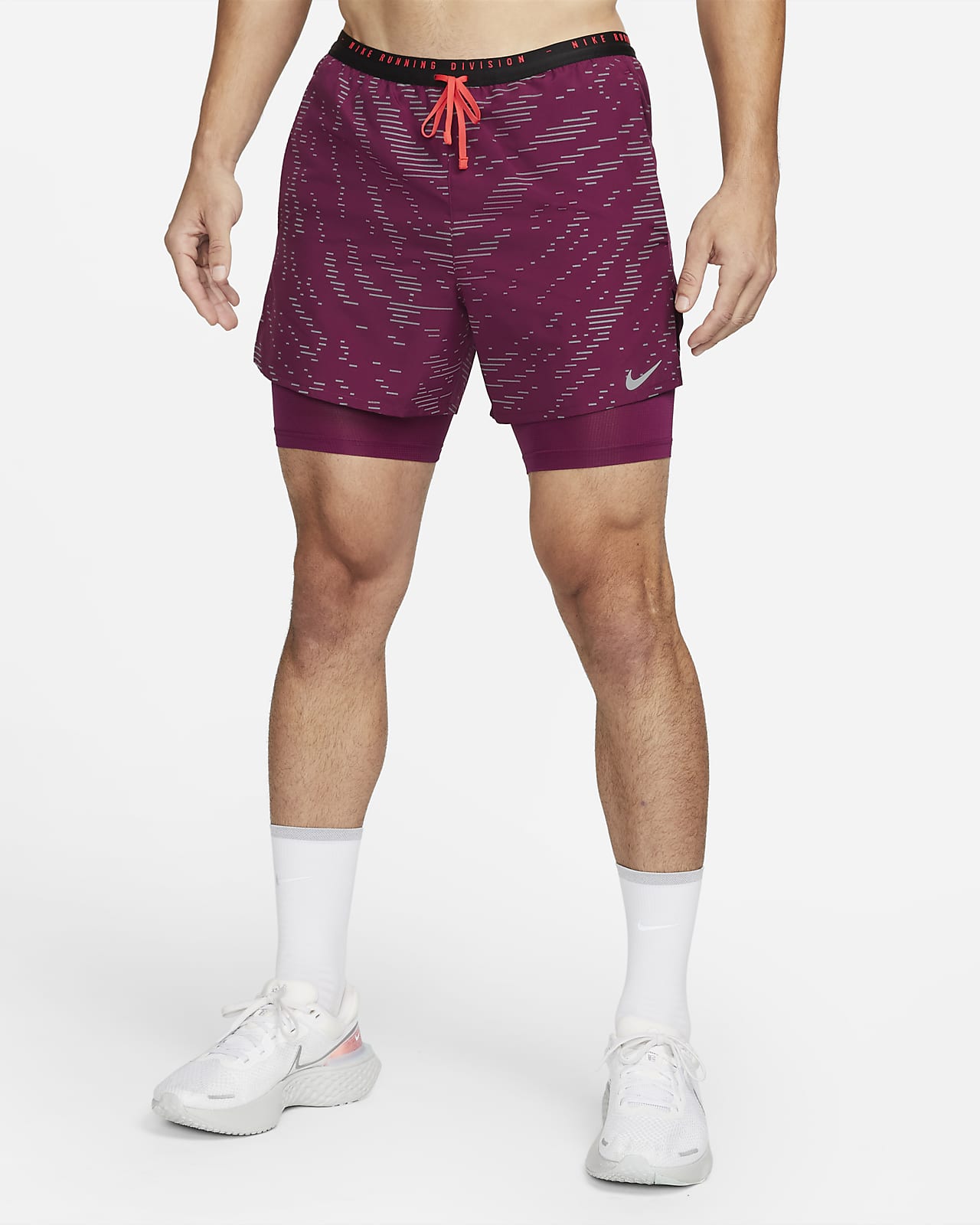Nike Dri-FIT Run Division Flex Stride 2-in-1 hardloopshorts voor heren (13  cm). Nike BE