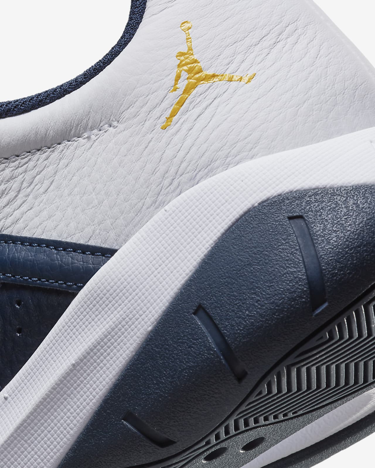 chaussure nike bleu marine jordan