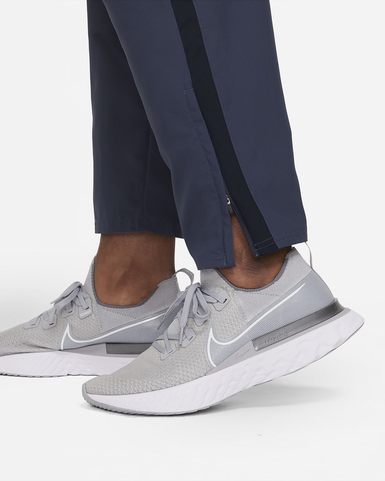 Nike Men's Woven Running Pants.