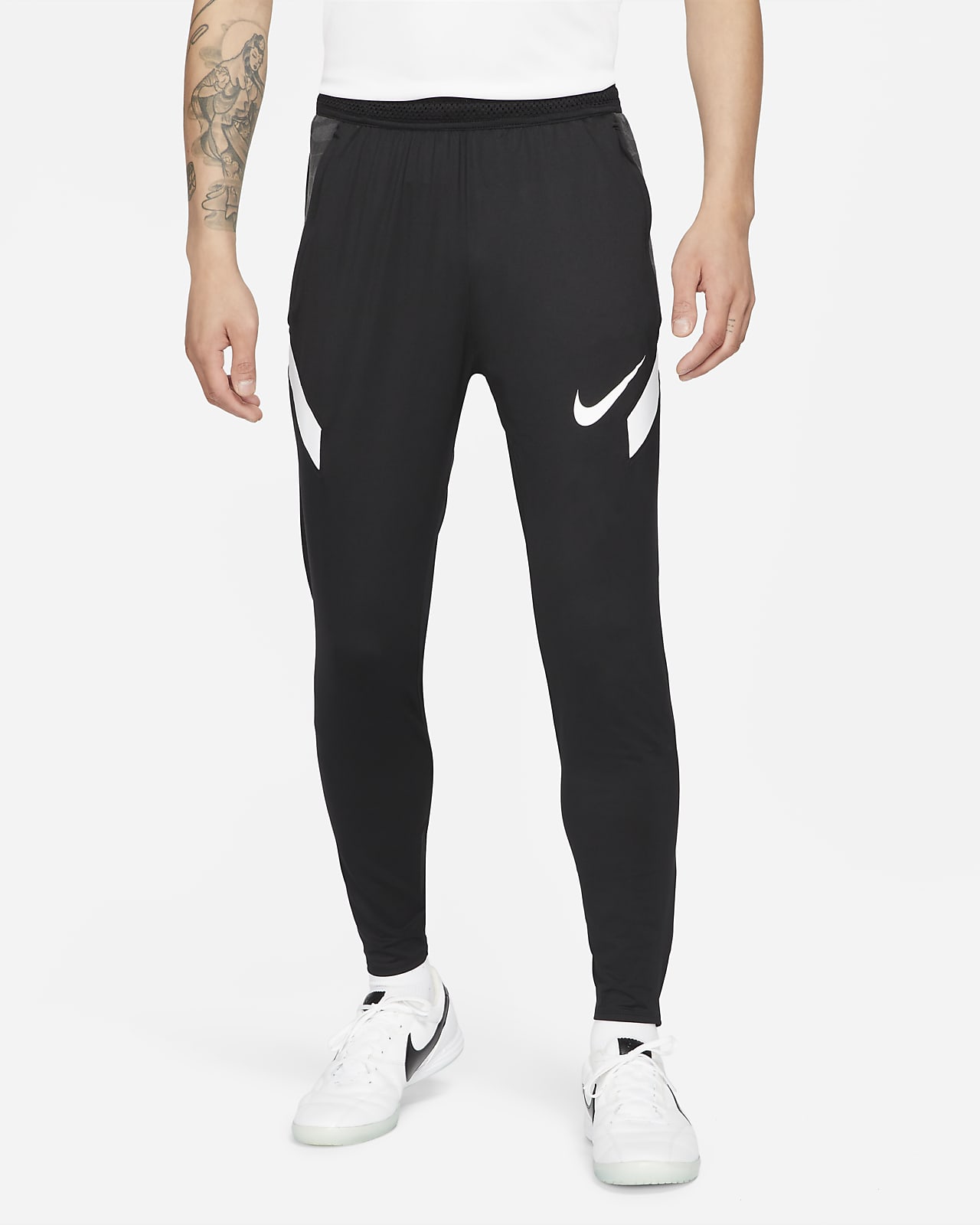 Nike Dri-FIT Strike Voetbalbroek voor heren. Nike NL