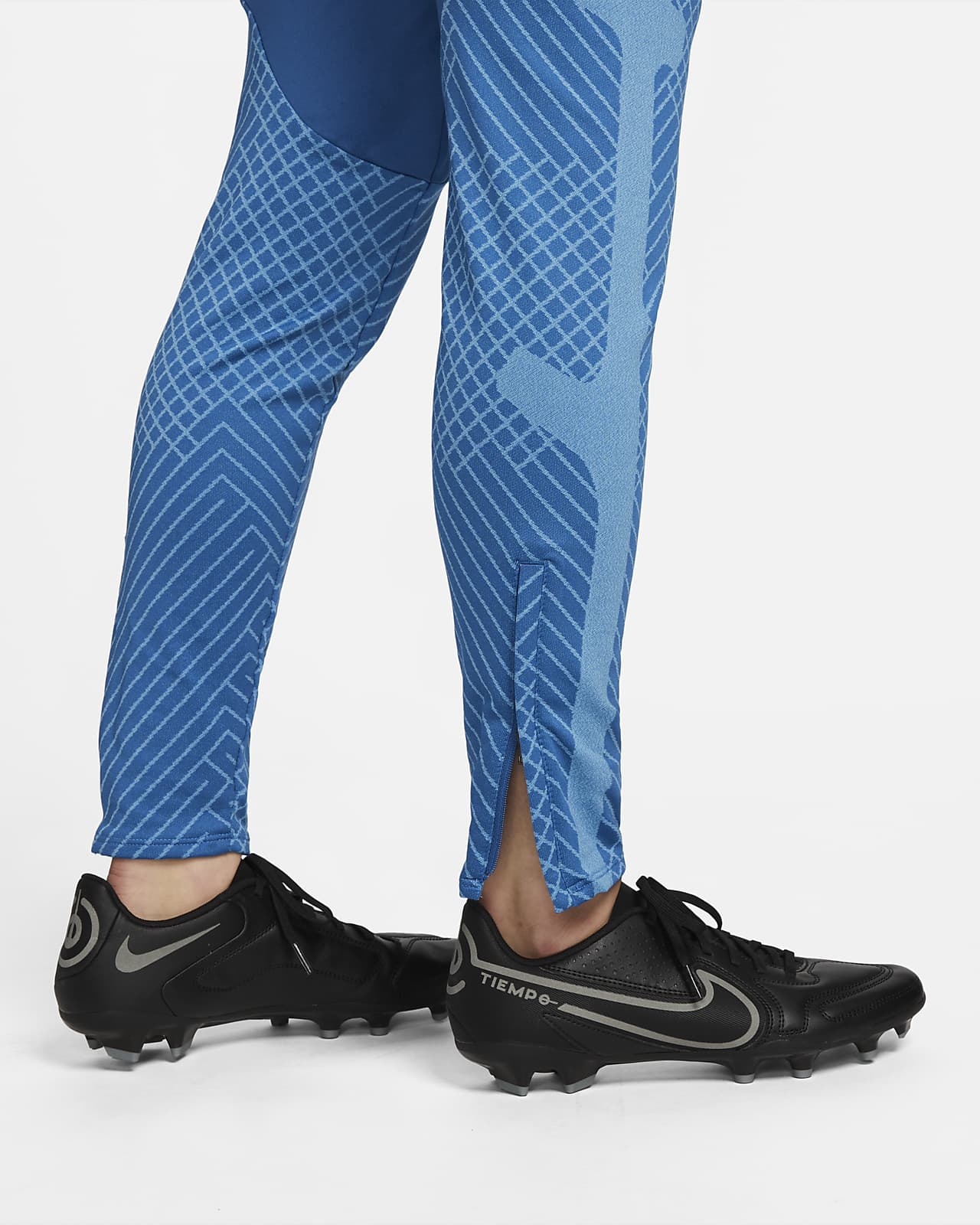 Knit Football Pants. Nike LU