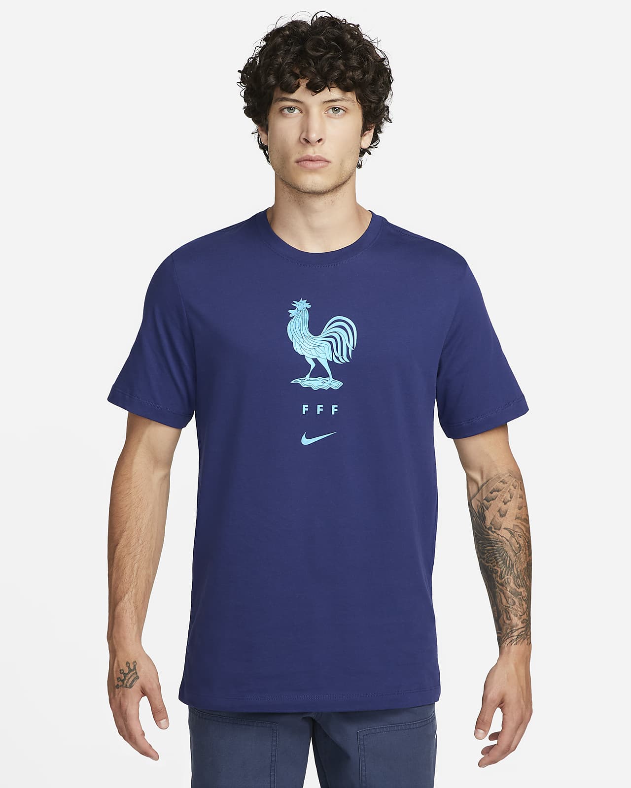 Descent møbel Blive ved FFF Crest Men's Nike T-Shirt. Nike.com