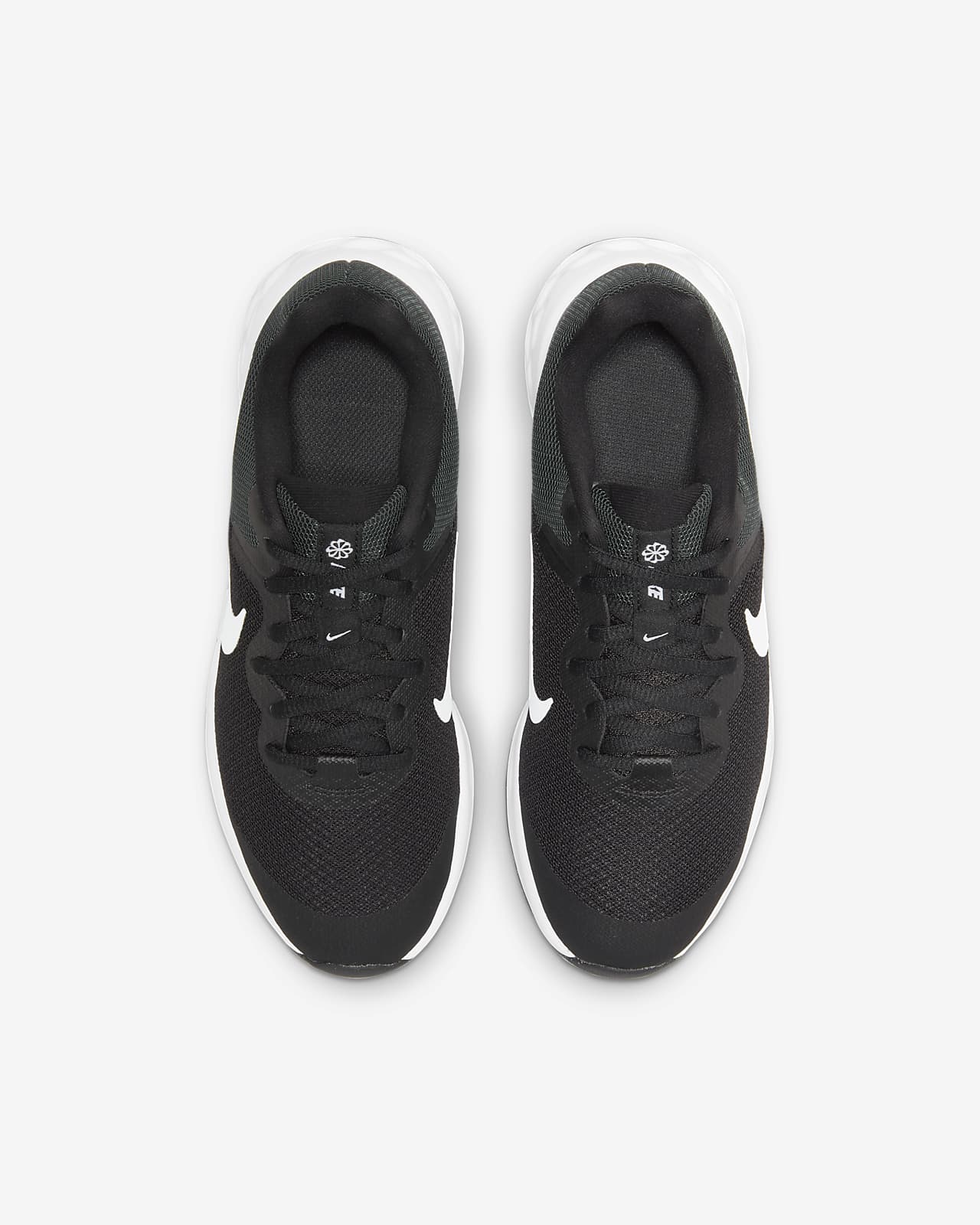 Older Kids' Road Running Shoes. Nike IE