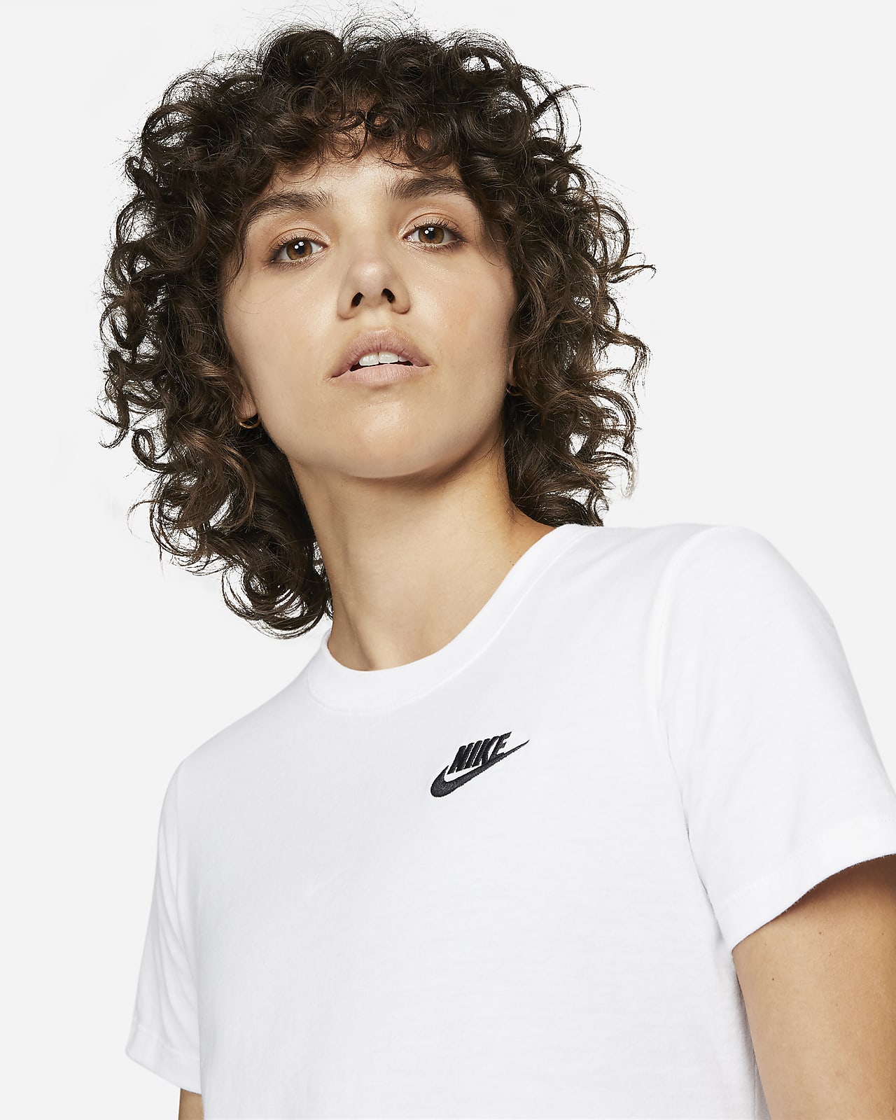 Fantástico enlace Elasticidad Nike Sportswear Women's Club T-Shirt. Nike LU