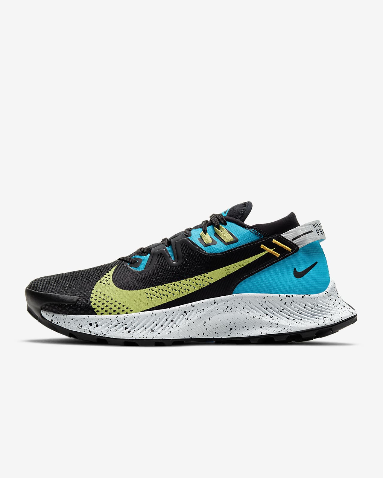 Trail Running Shoe. Nike LU