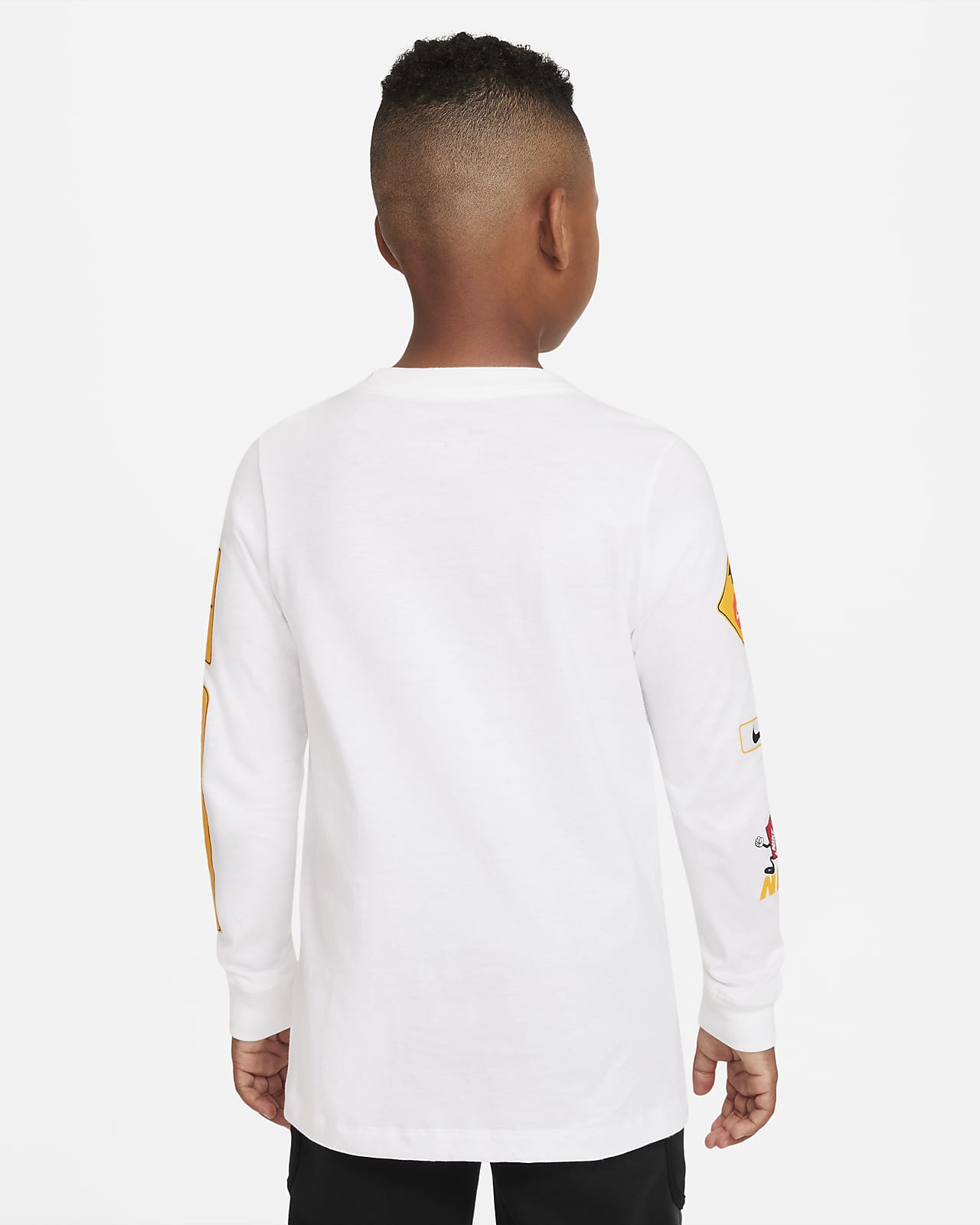 Nike Sportswear Big Kids’ (Boys’) Long-Sleeve T-Shirt