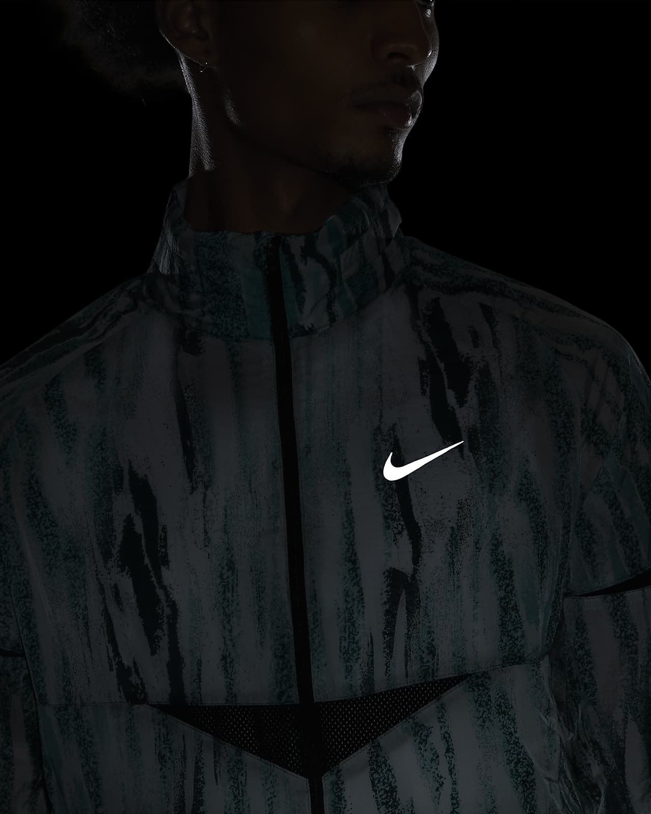 Nike Windrunner Wild Run Men's Printed Running Jacket.