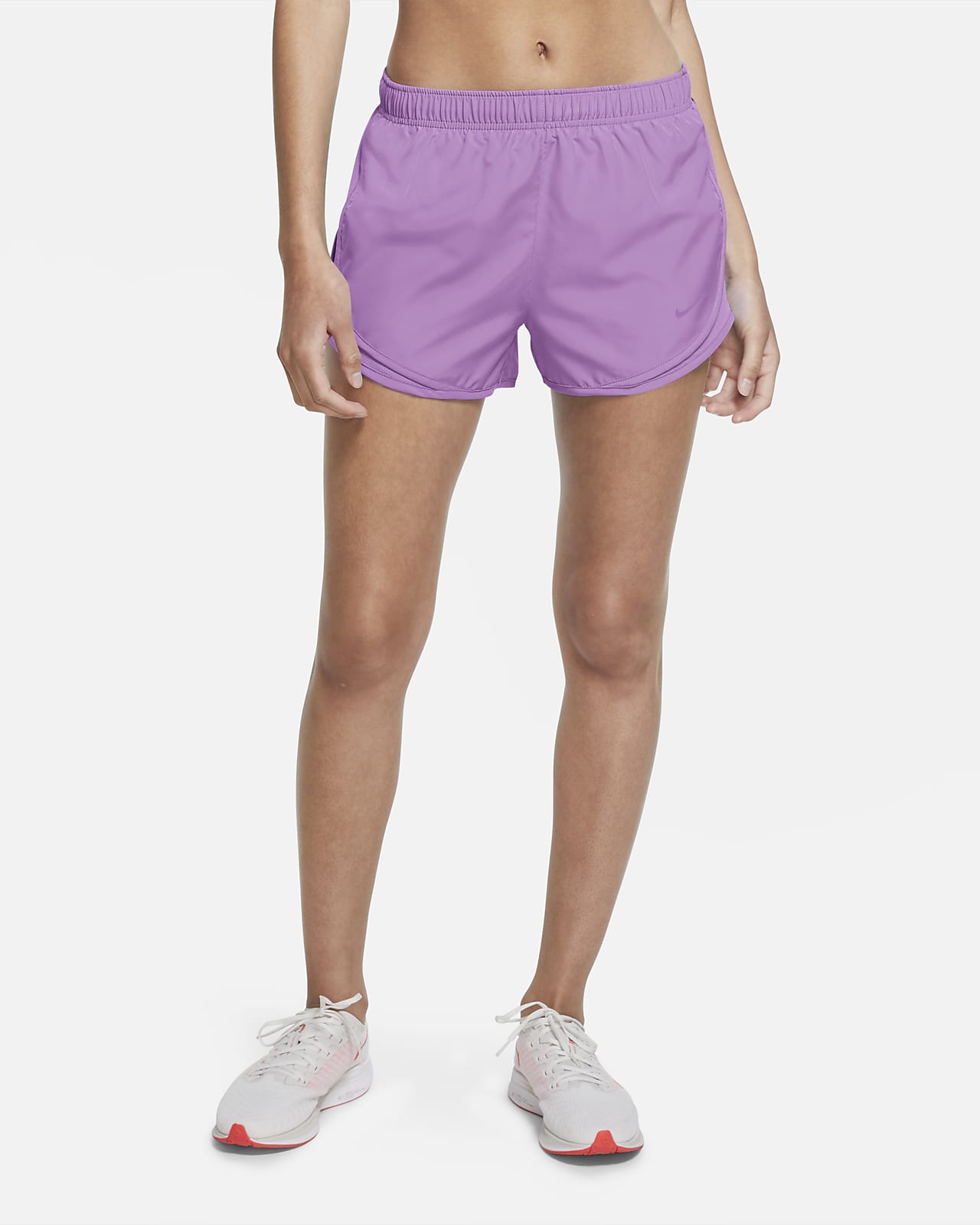 Где найти фиолетовые шорты. Шорты найк ДРИ фит. Шорты Nike Dri Fit женские. Шорты Nike Dri-Fit фиолетовый. Nike Purple шорты.