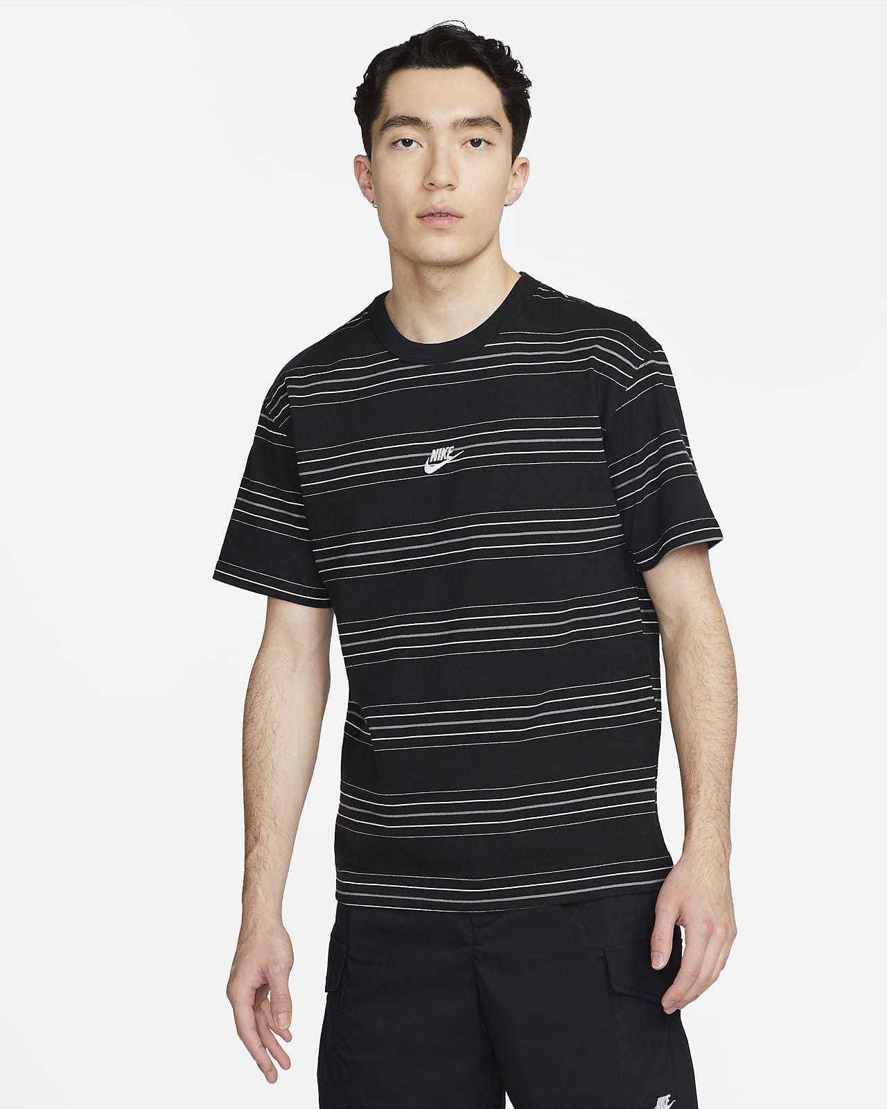 Nike Sportswear Premium Essentials Men's Striped T-Shirt
