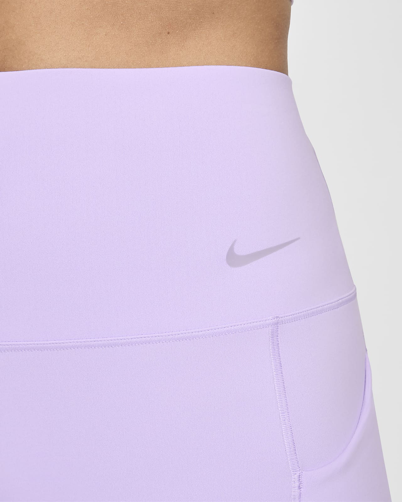 Nike Universa Women's Medium-Support Mid-Rise 20cm (approx.) Biker Shorts  with Pockets. Nike IL