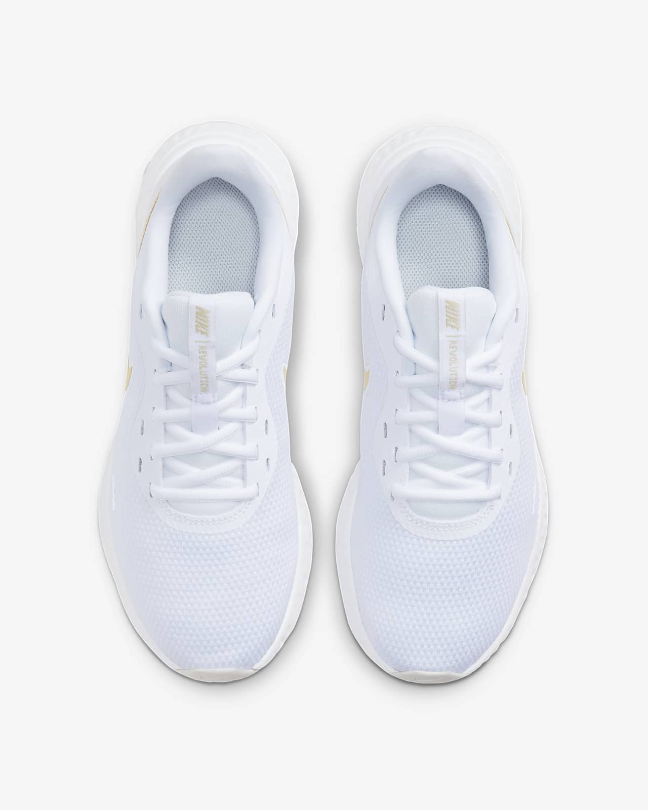 nike revolution sneaker