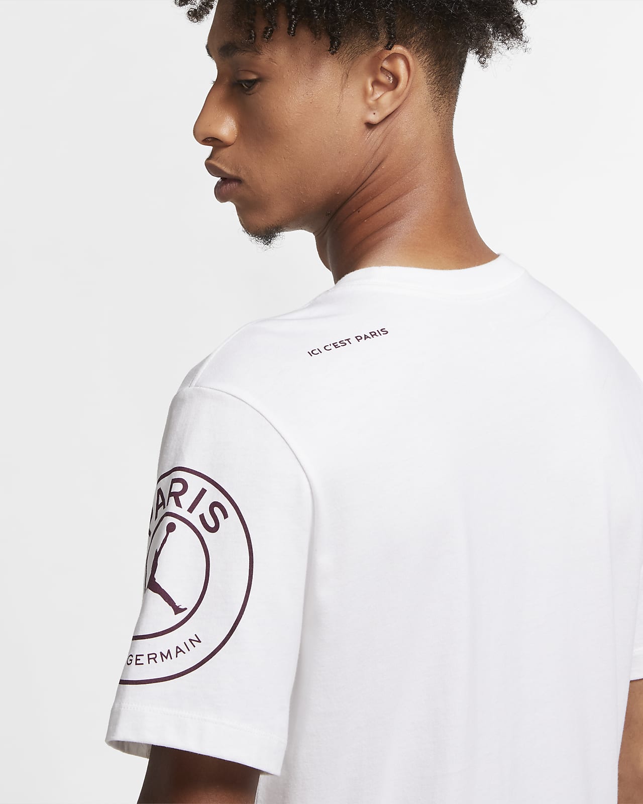 Nike公式 パリ サンジェルマン ロゴ メンズ Tシャツ オンラインストア 通販サイト