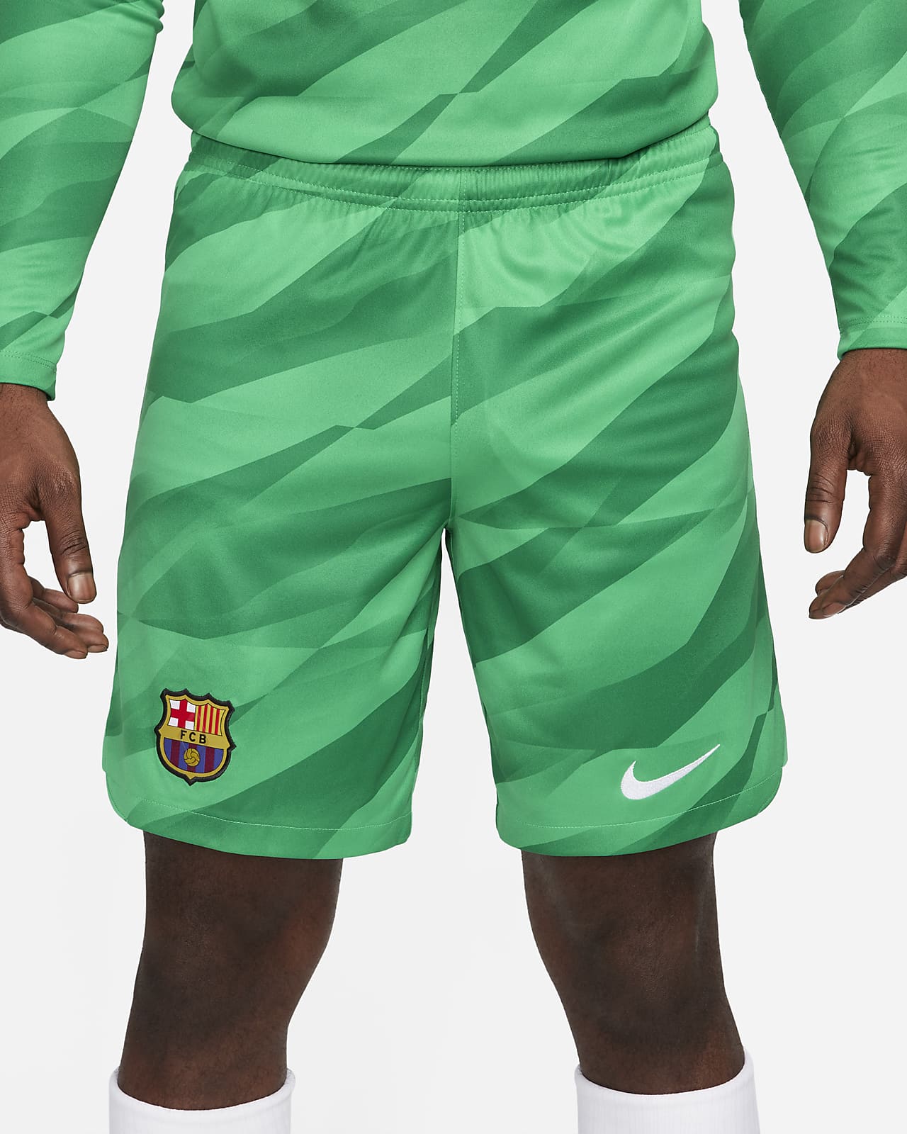 Green nike 2024 football shorts