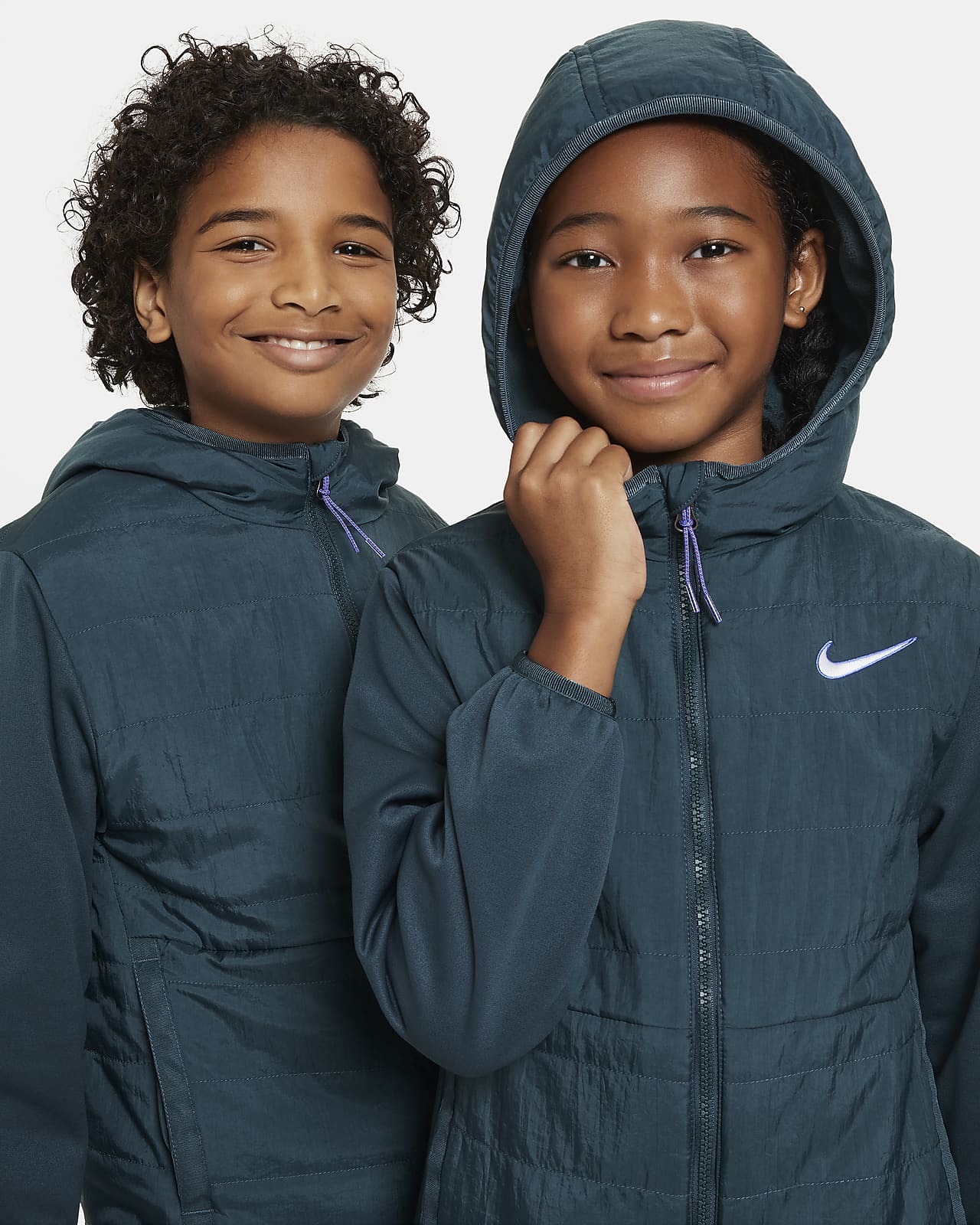 Nike Outdoor Play EasyOn Older Kids' Fleece Hoodie. Nike LU