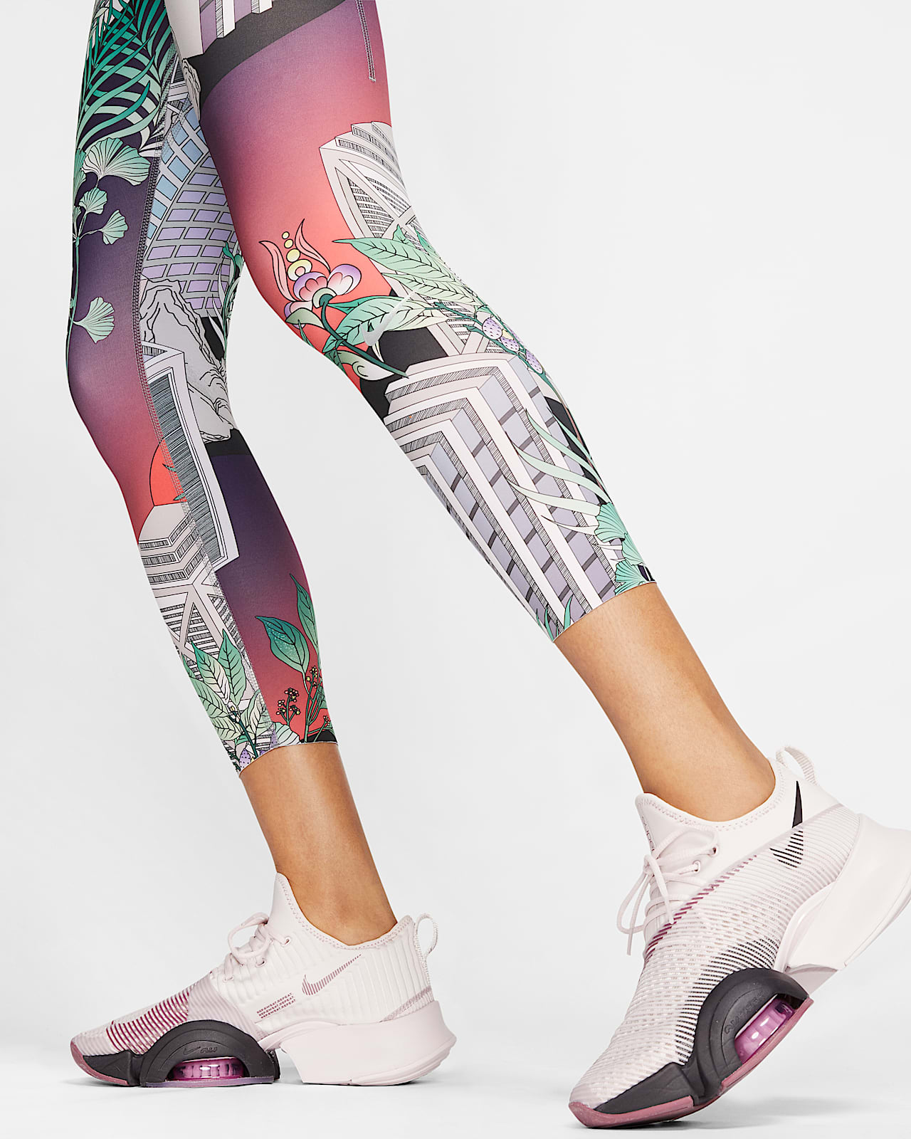 nike epic luxe icon clash