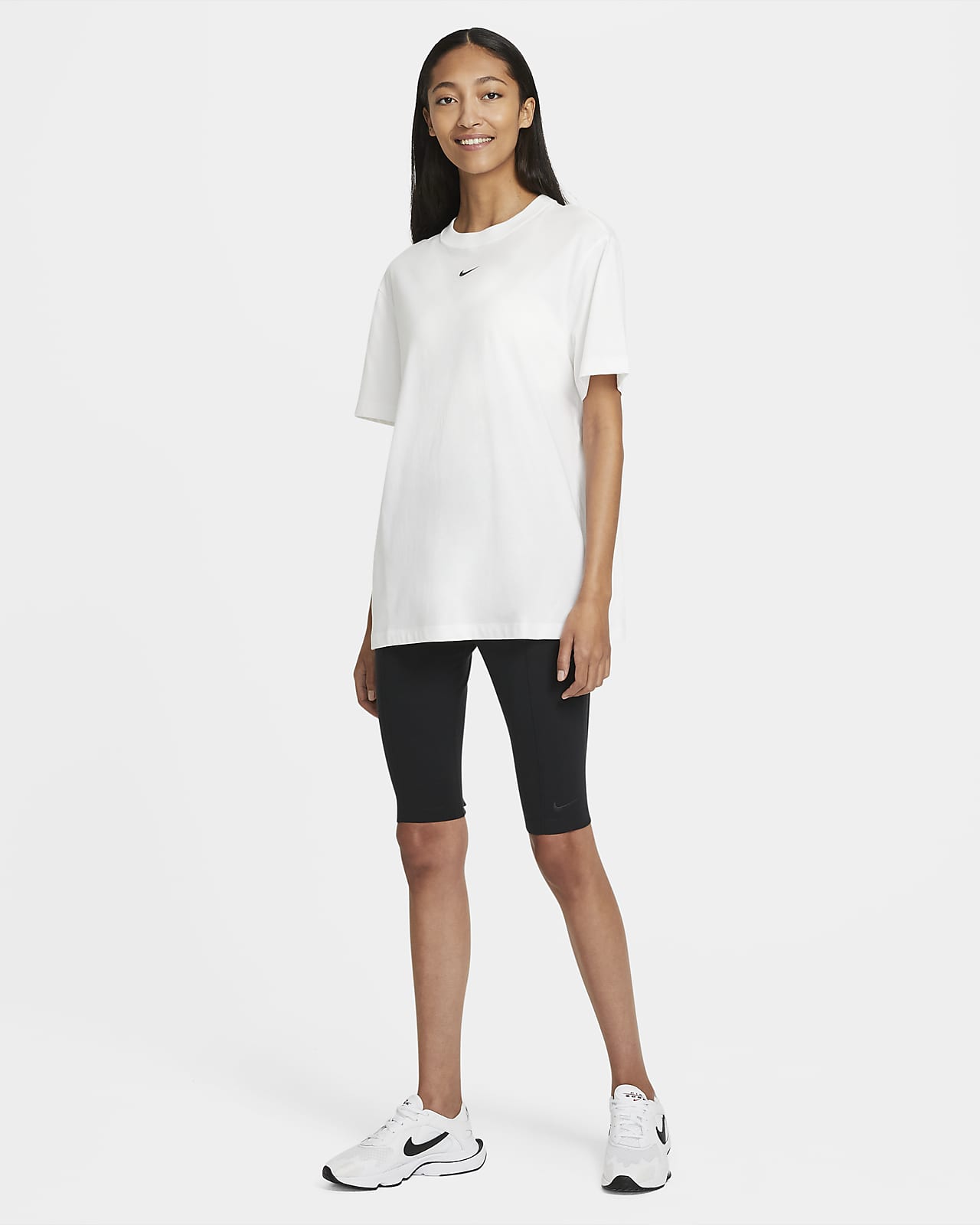popular female nike shoes