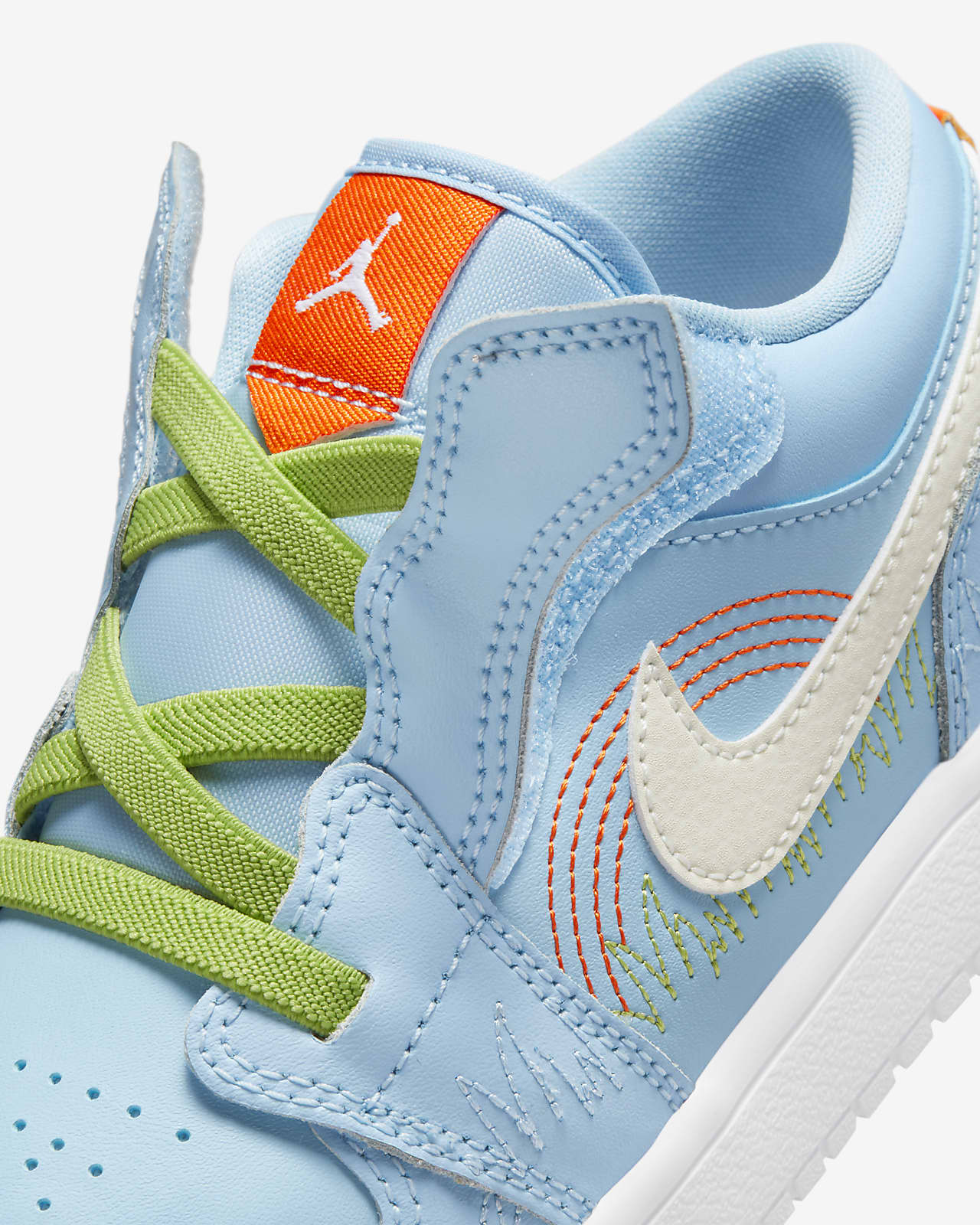 Jordan 1 Low Alt SE Younger Kids' Shoes. Nike PH