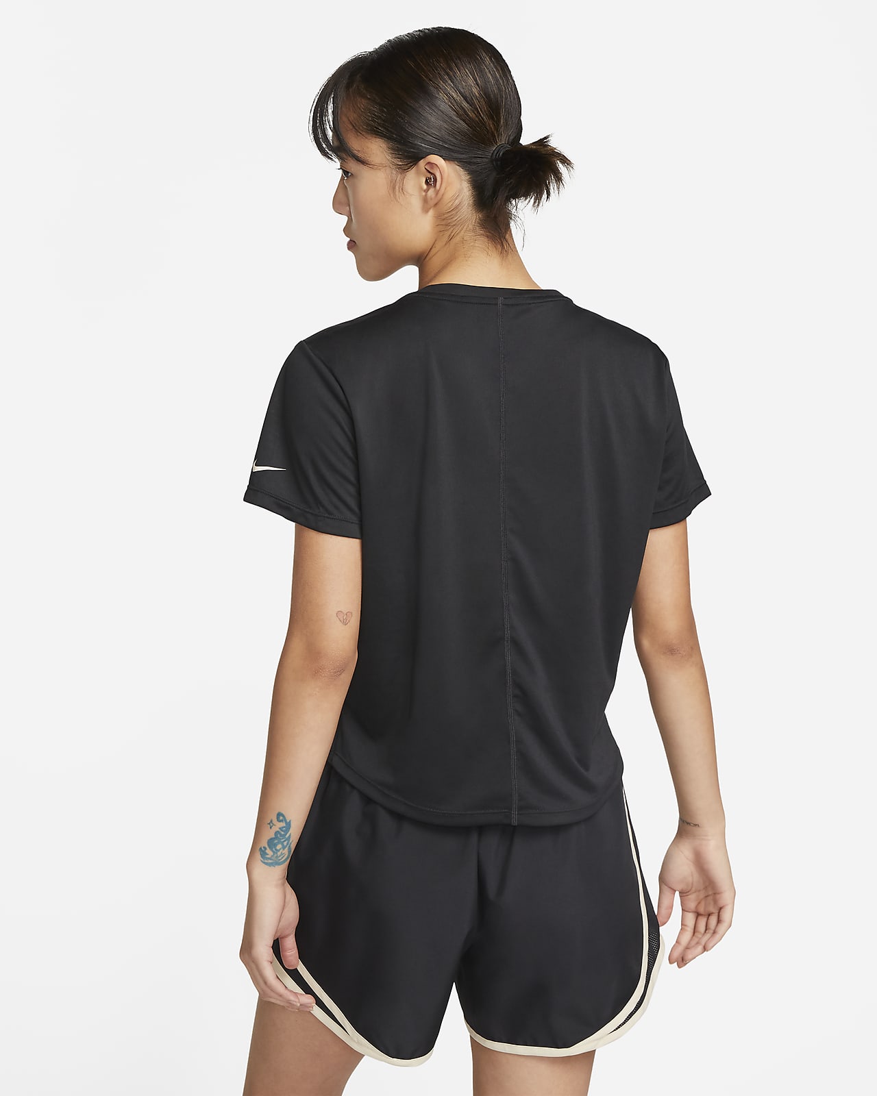 Nike Dri-FIT Graphic Short-sleeve Crop Top. Nike