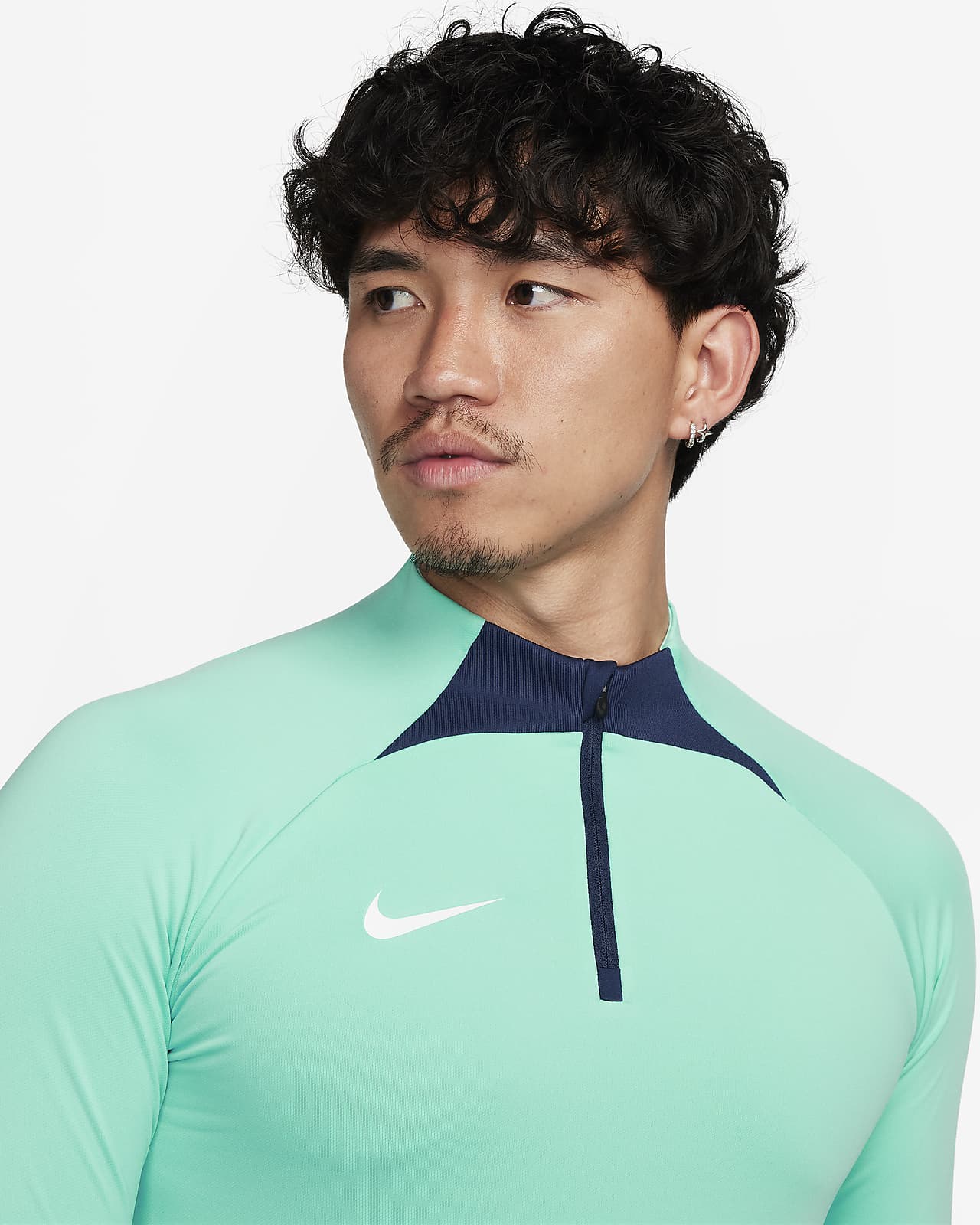 NIKEドリルトップ