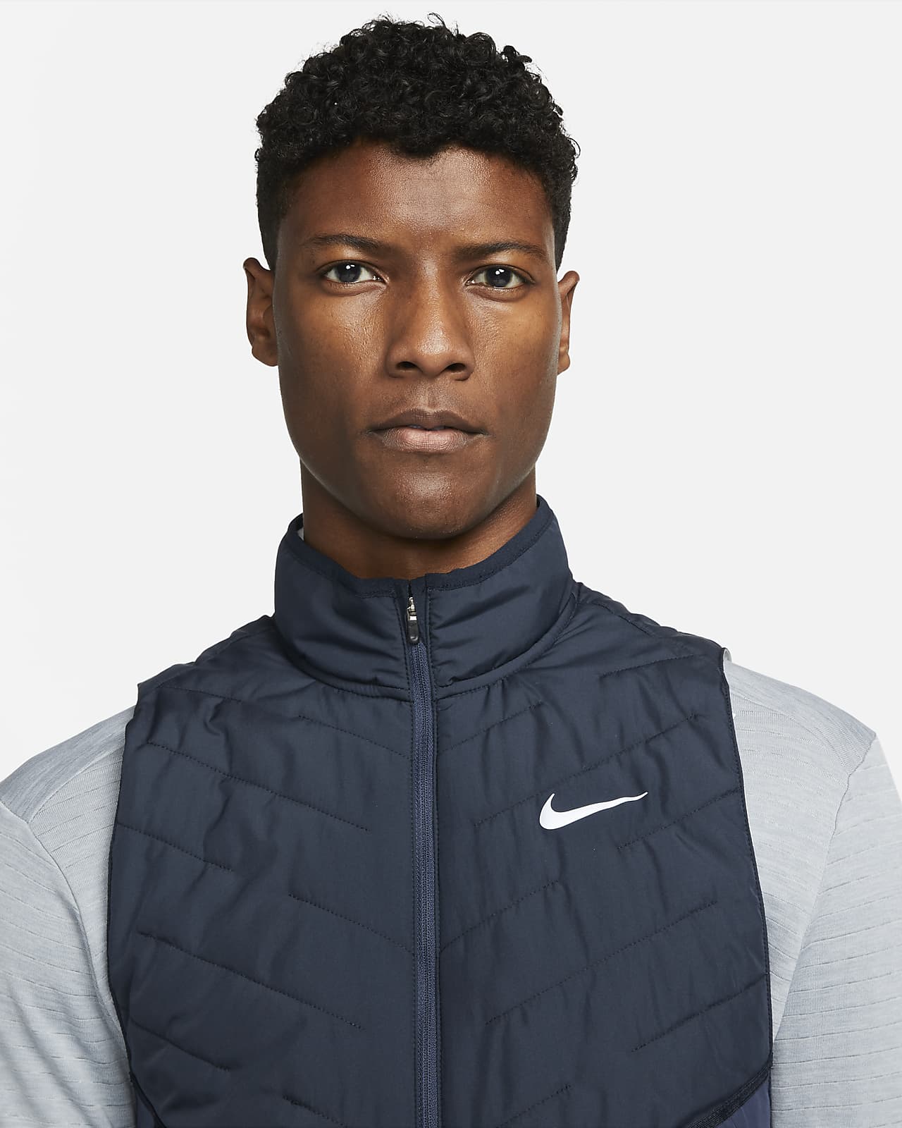 Nike Therma-FIT Repel Hardloopbodywarmer met synthetische vulling voor  heren. Nike NL