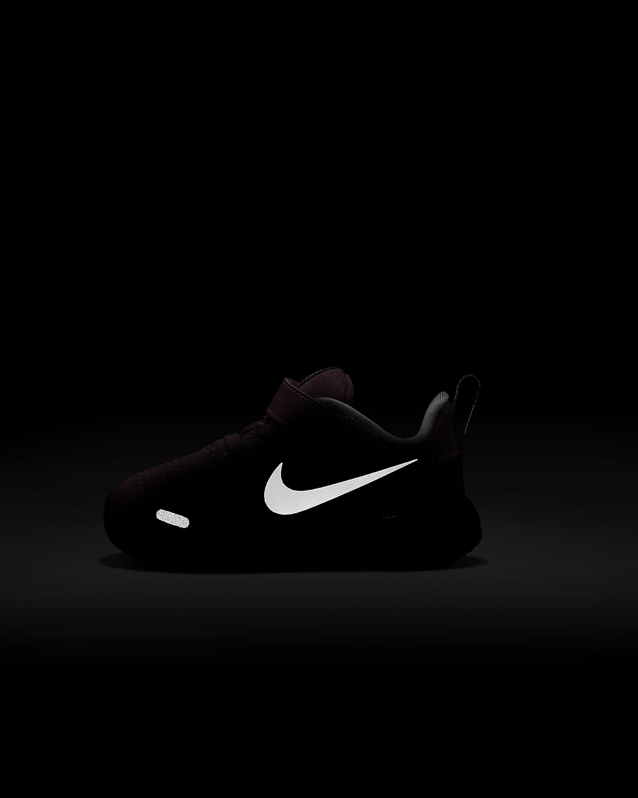 nike revolution 5 black copper maroon