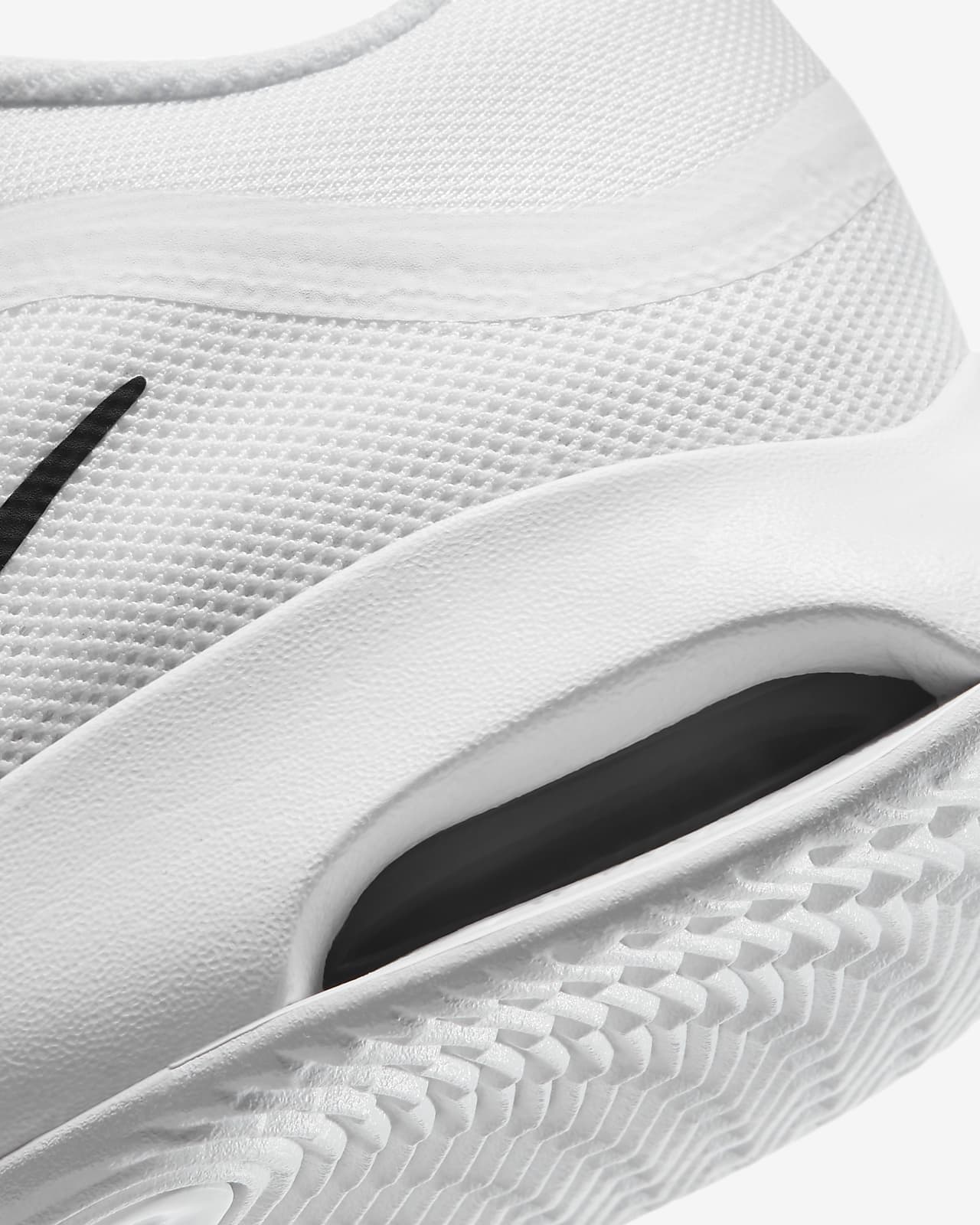 Hard Court Tennis Shoe. Nike BG