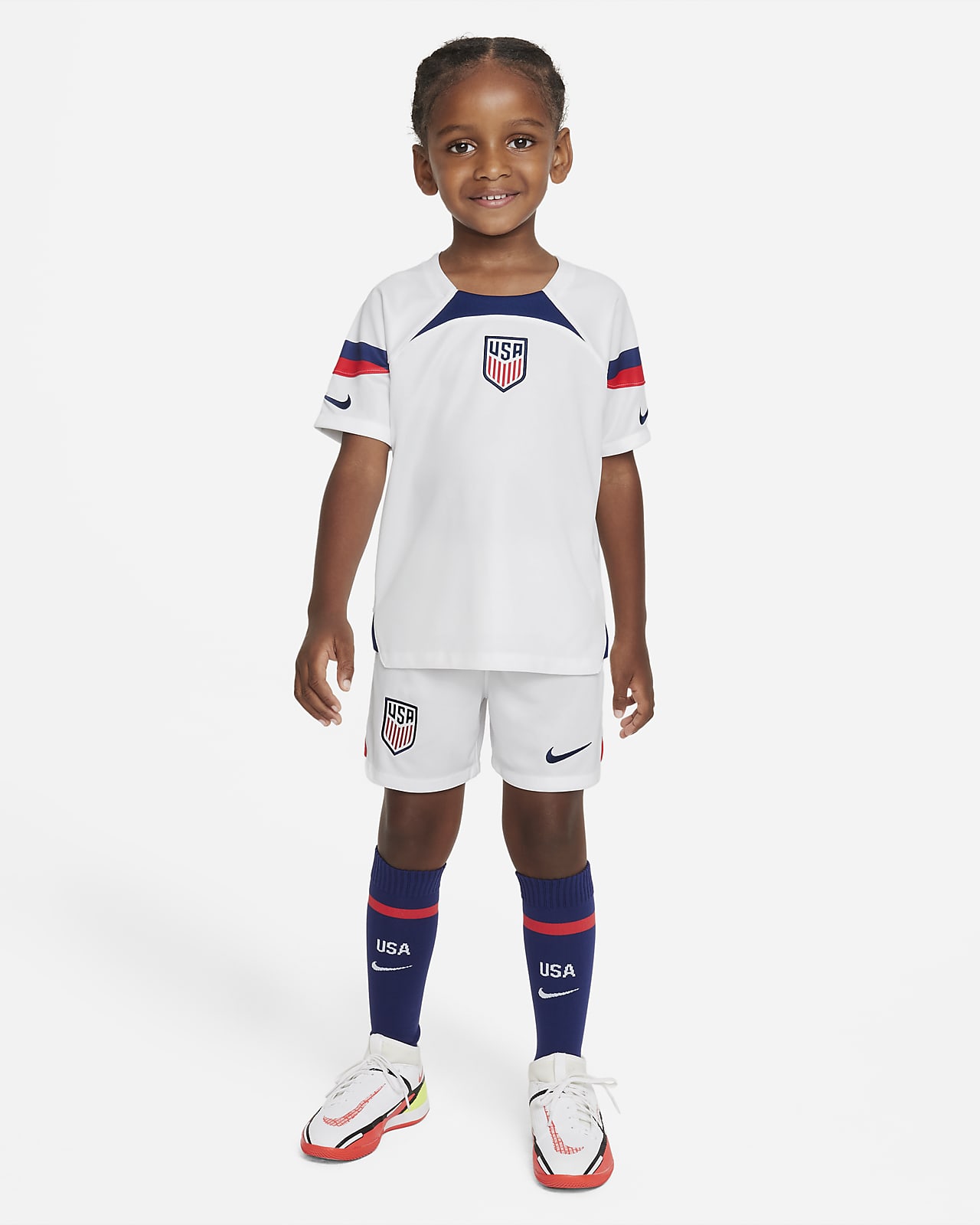 U.S. 2022/23 Home Little Kids' Nike Soccer Kit.