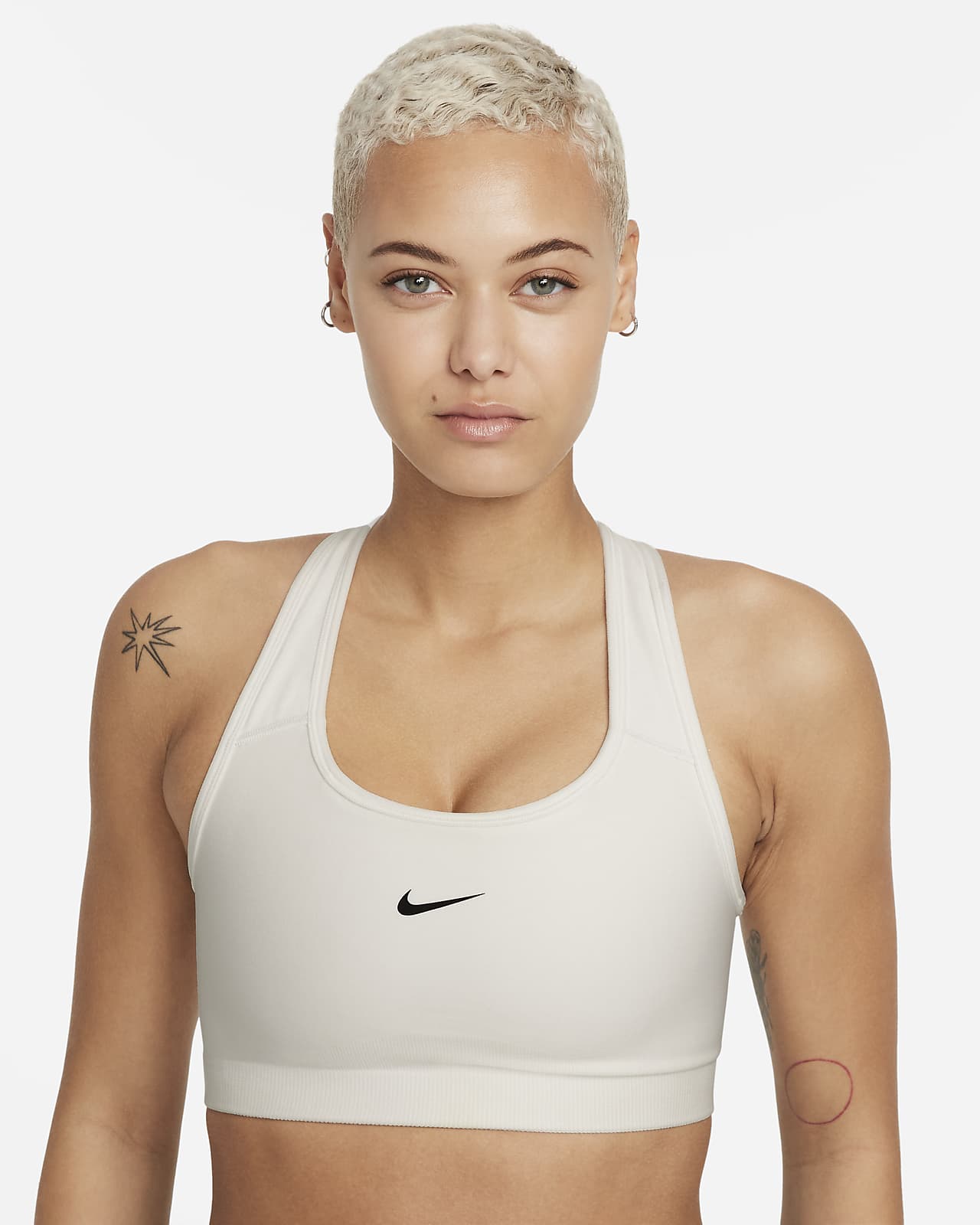 Nike Seamless Sport-bh met medium ondersteuning en pad uit één stuk. Nike NL