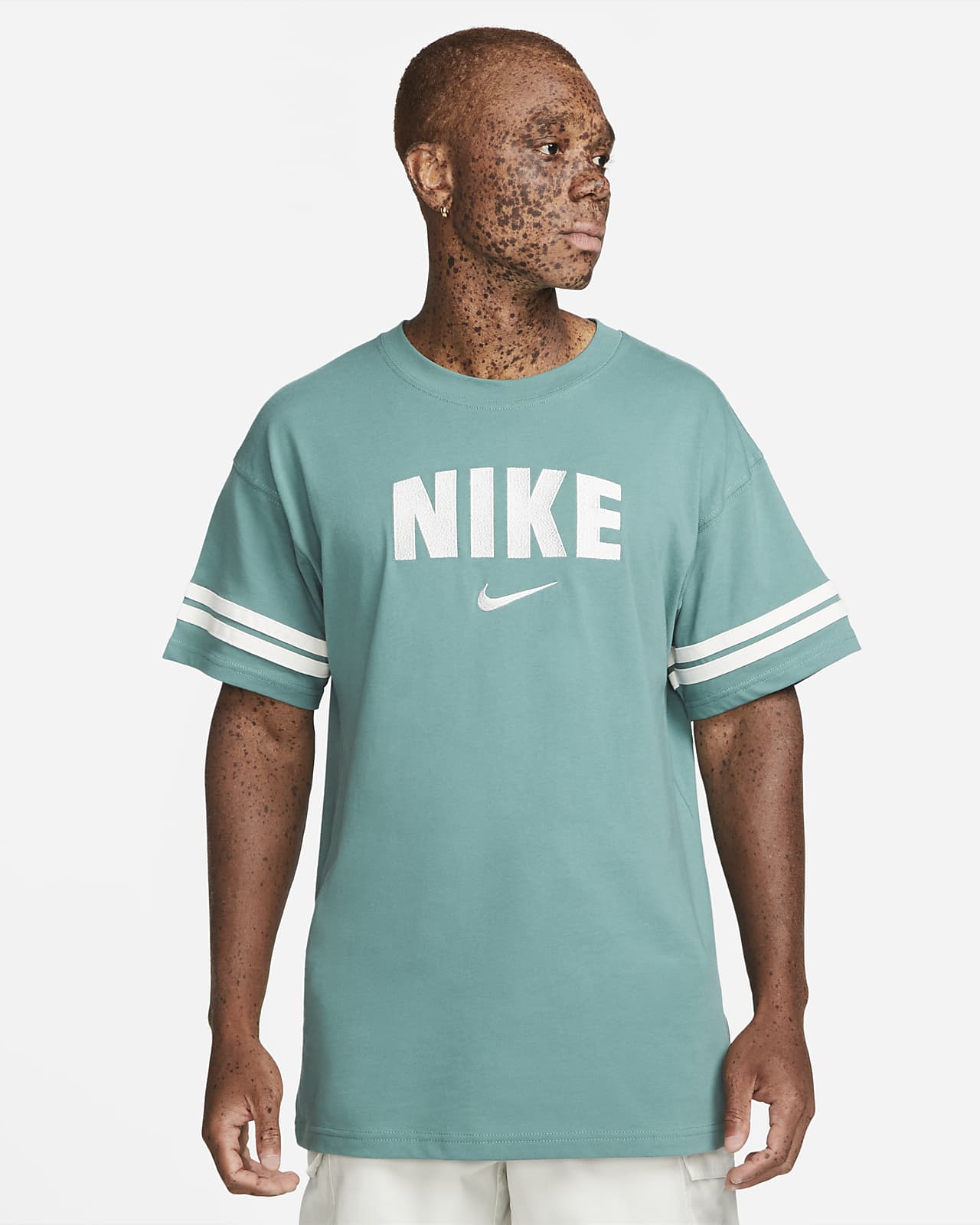 Trunk bibliotheek verticaal eindpunt Nike Sportswear Retro T-shirt voor heren. Nike NL
