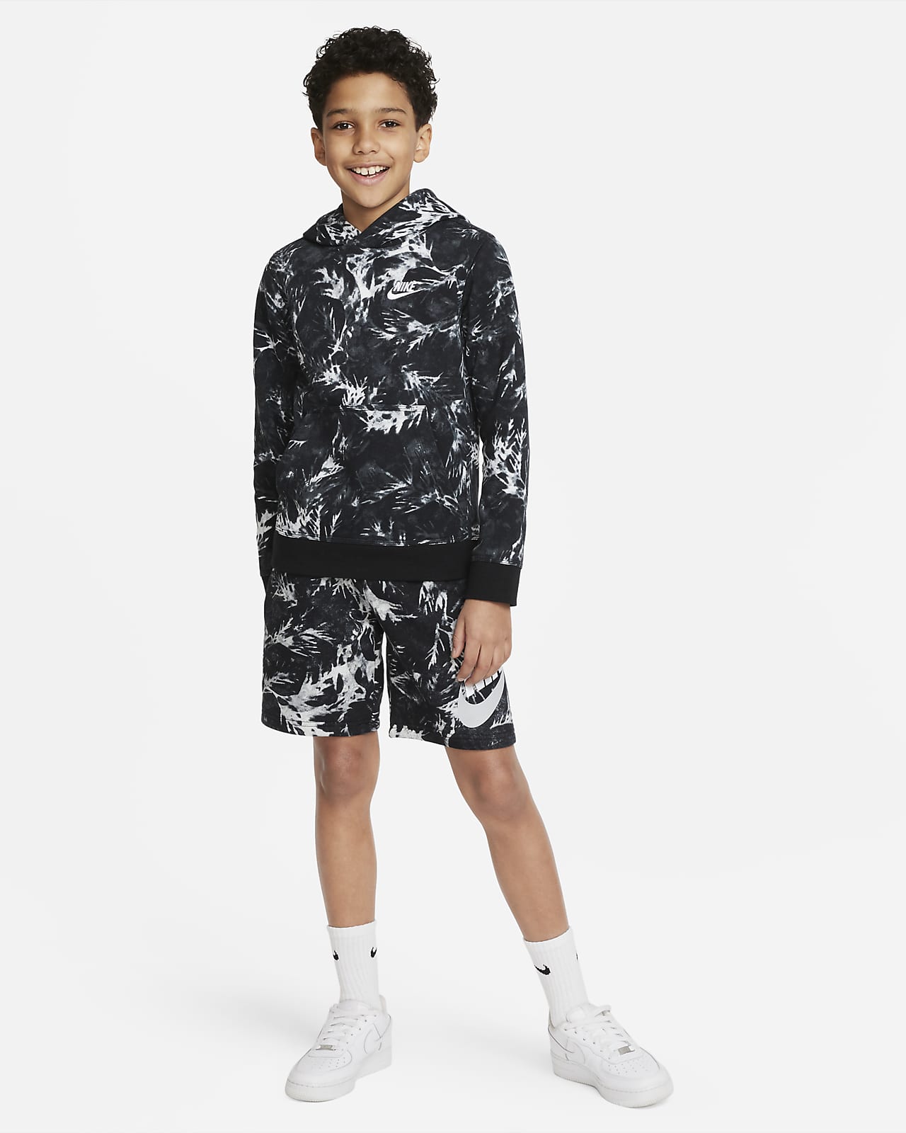 Nike Sportswear Older Kids' (Boys') Printed French Terry Hoodie. Nike SA