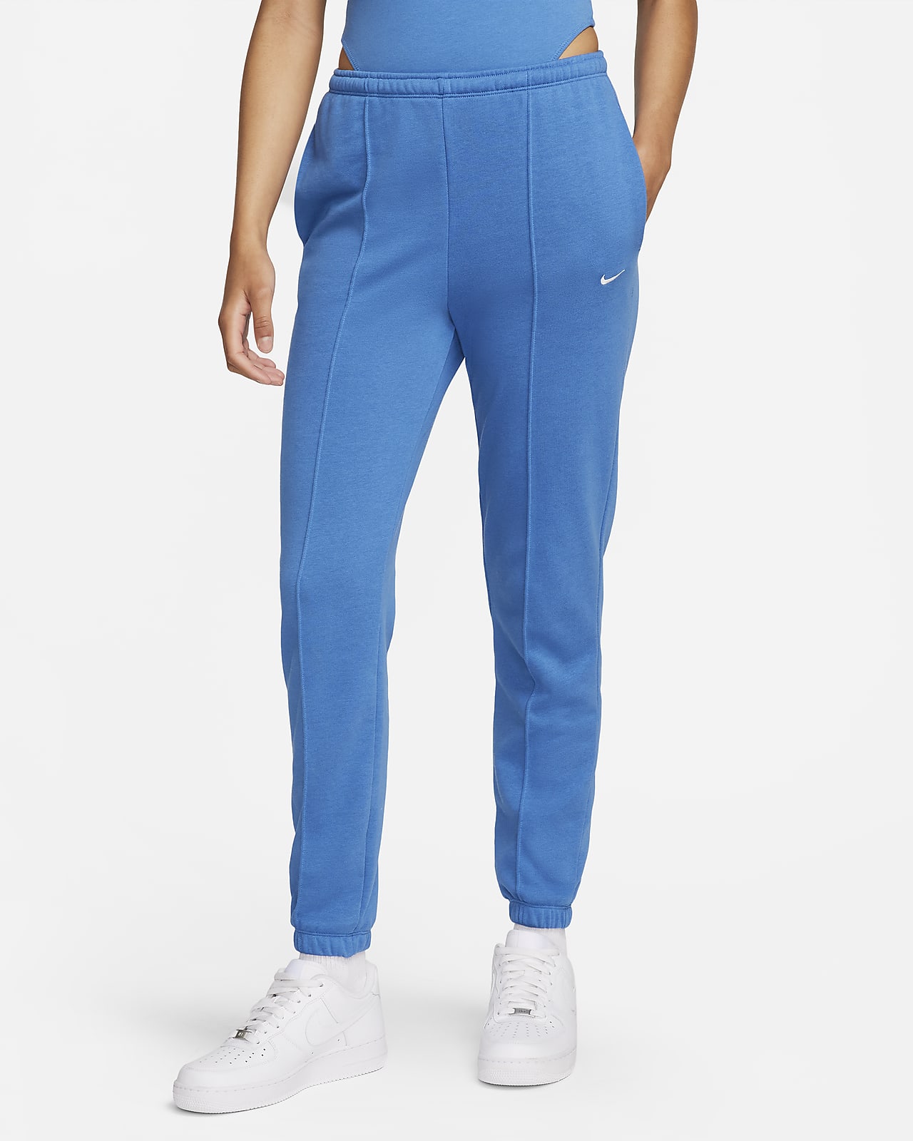 https://static.nike.com/a/images/t_PDP_1280_v1/f_auto,q_auto:eco/87256fb0-b768-49b3-997b-80fc9975efb2/sportswear-chill-terry-womens-slim-high-waisted-french-terry-sweatpants-LcJSpQ.png