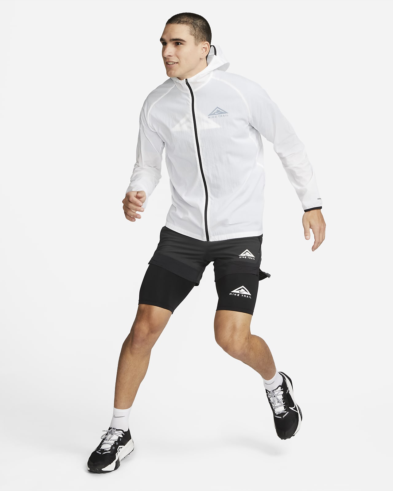 Nike Trail Aireez Men's Lightweight Trail Running Jacket. Nike NZ