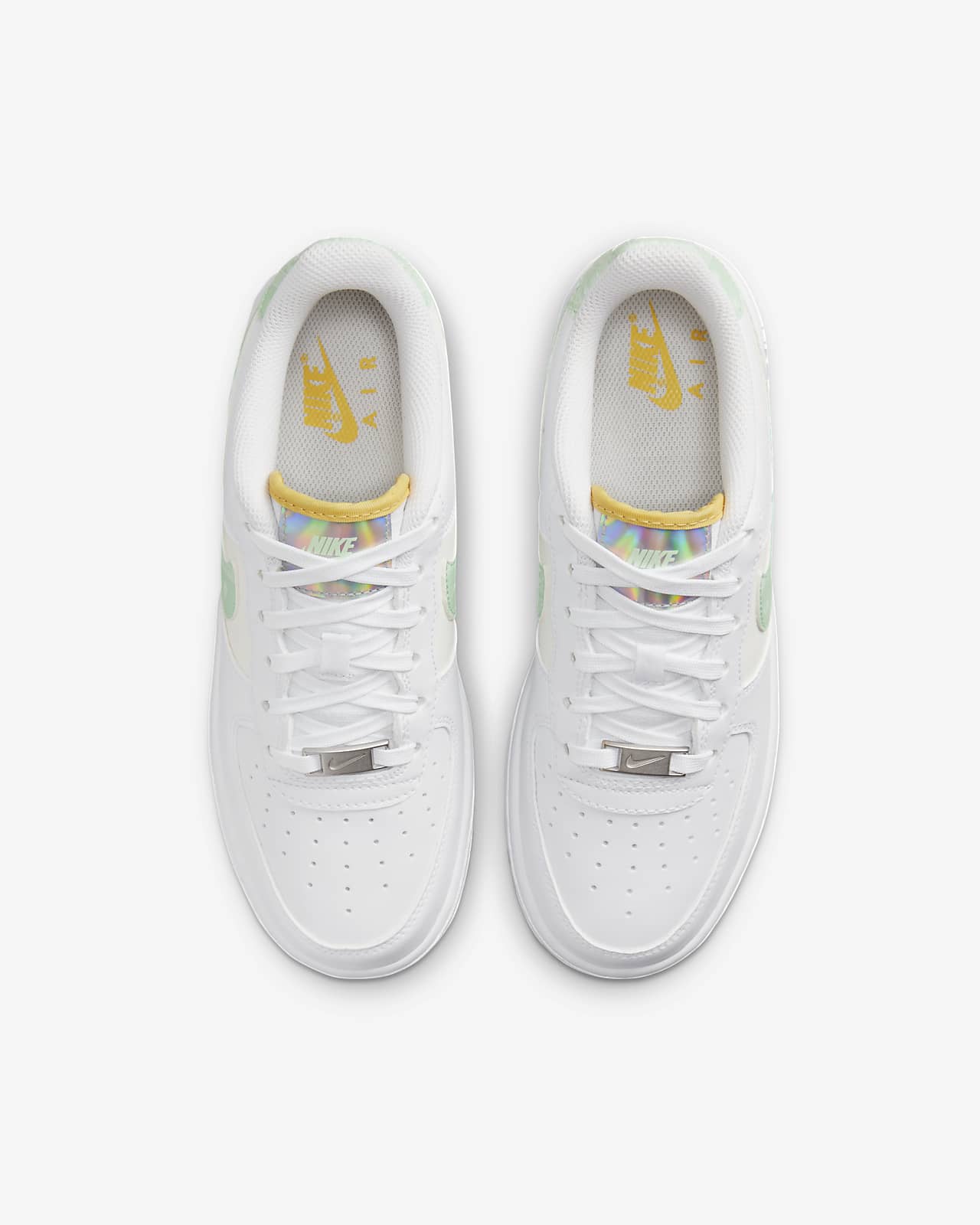 Nike Air Force 1 LV8 Older Kids' Shoes. Nike AT