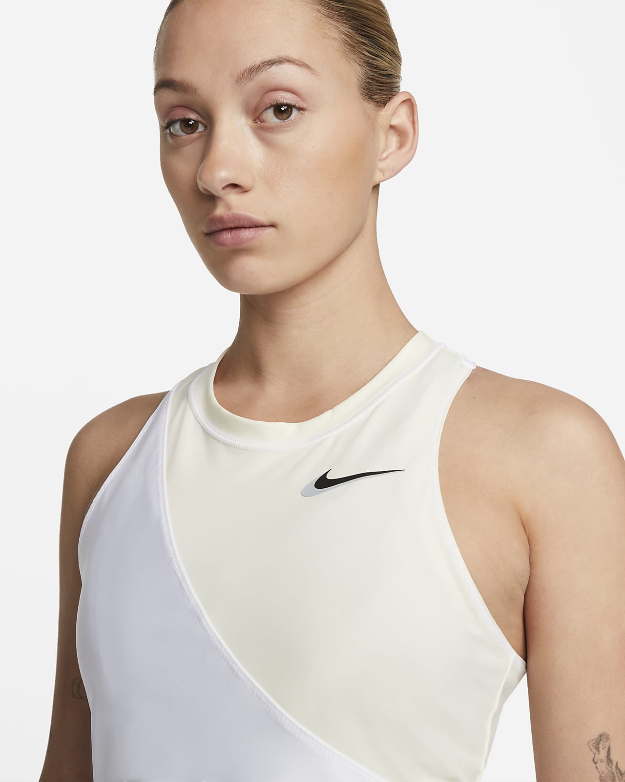 NikeCourt Dri-FIT Slam Women's Tennis Tank. Nike IE