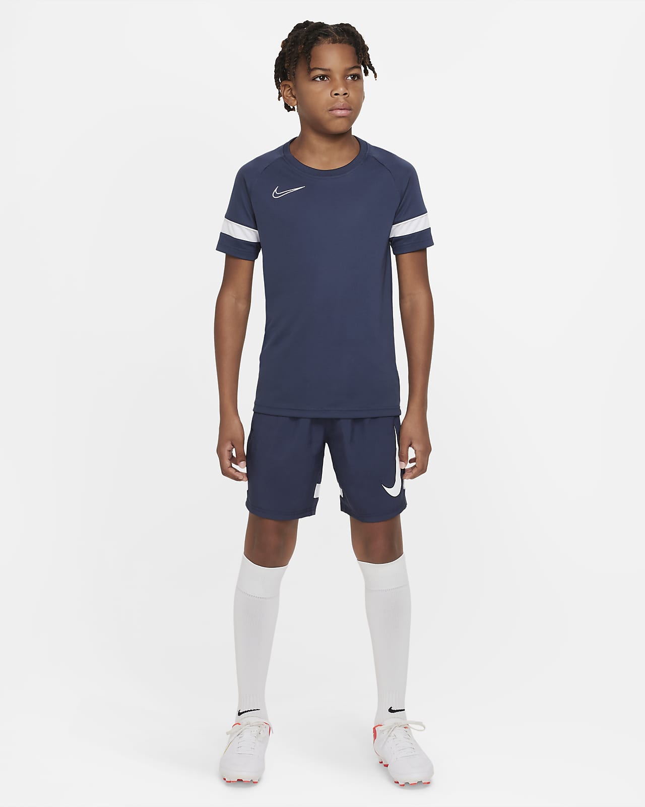 Nike Dri-FIT Academy Older Kids' Graphic Football Shorts. Nike SA