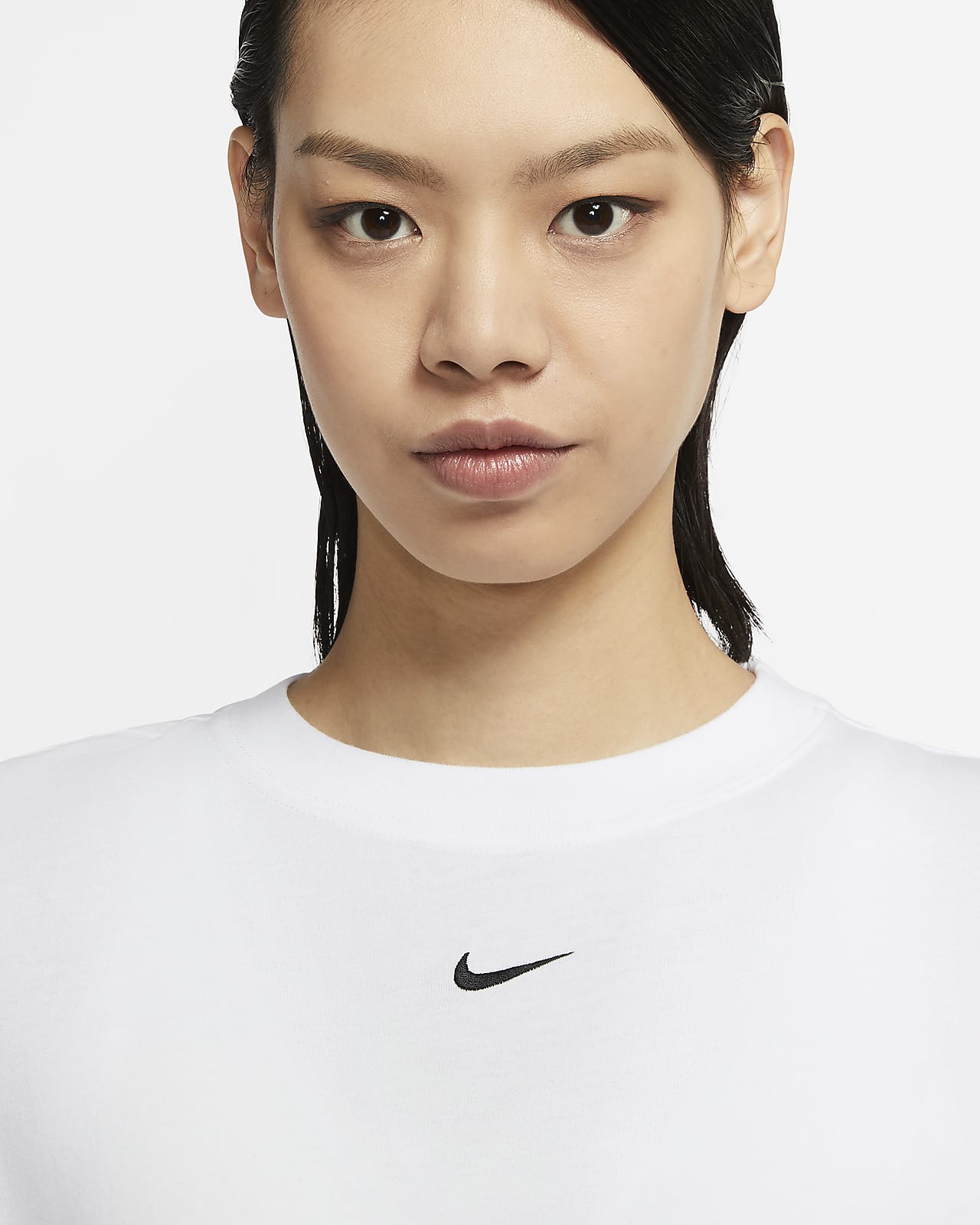 nike sportswear essential top