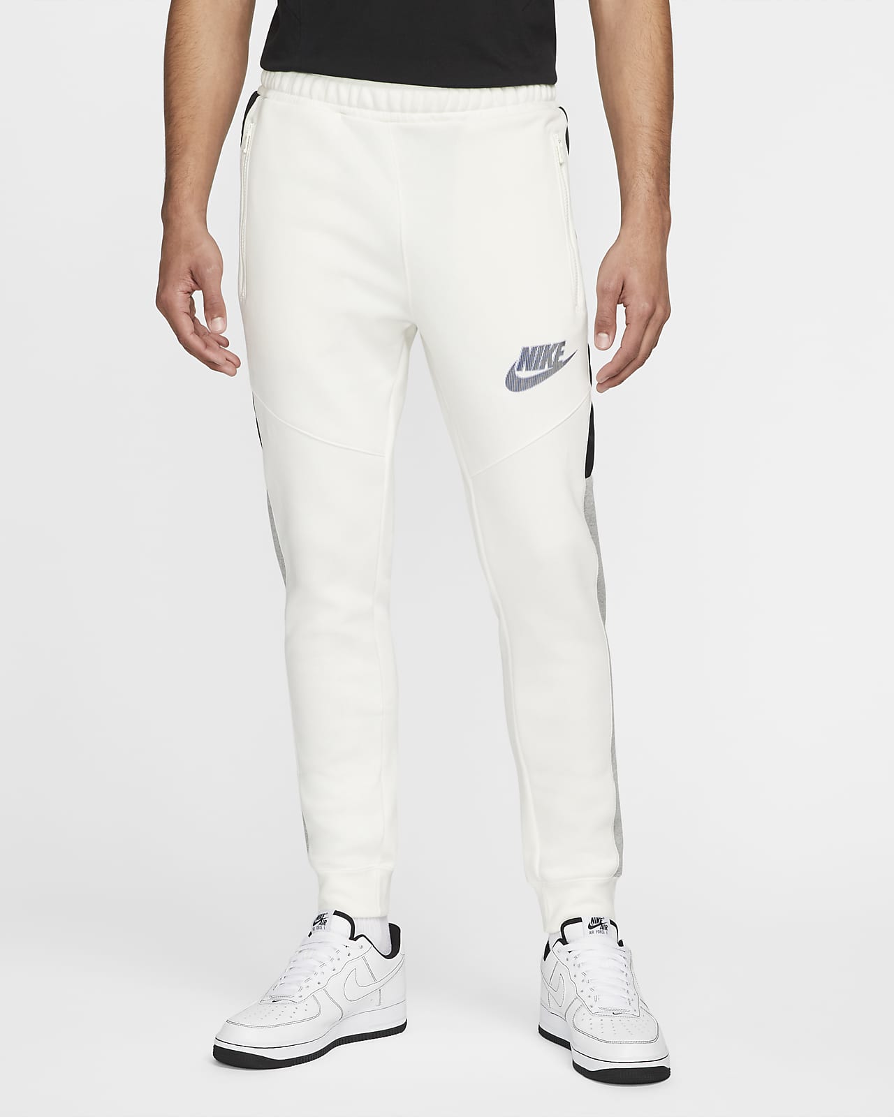 Nike Sportswear Fleece Trousers. Nike LU