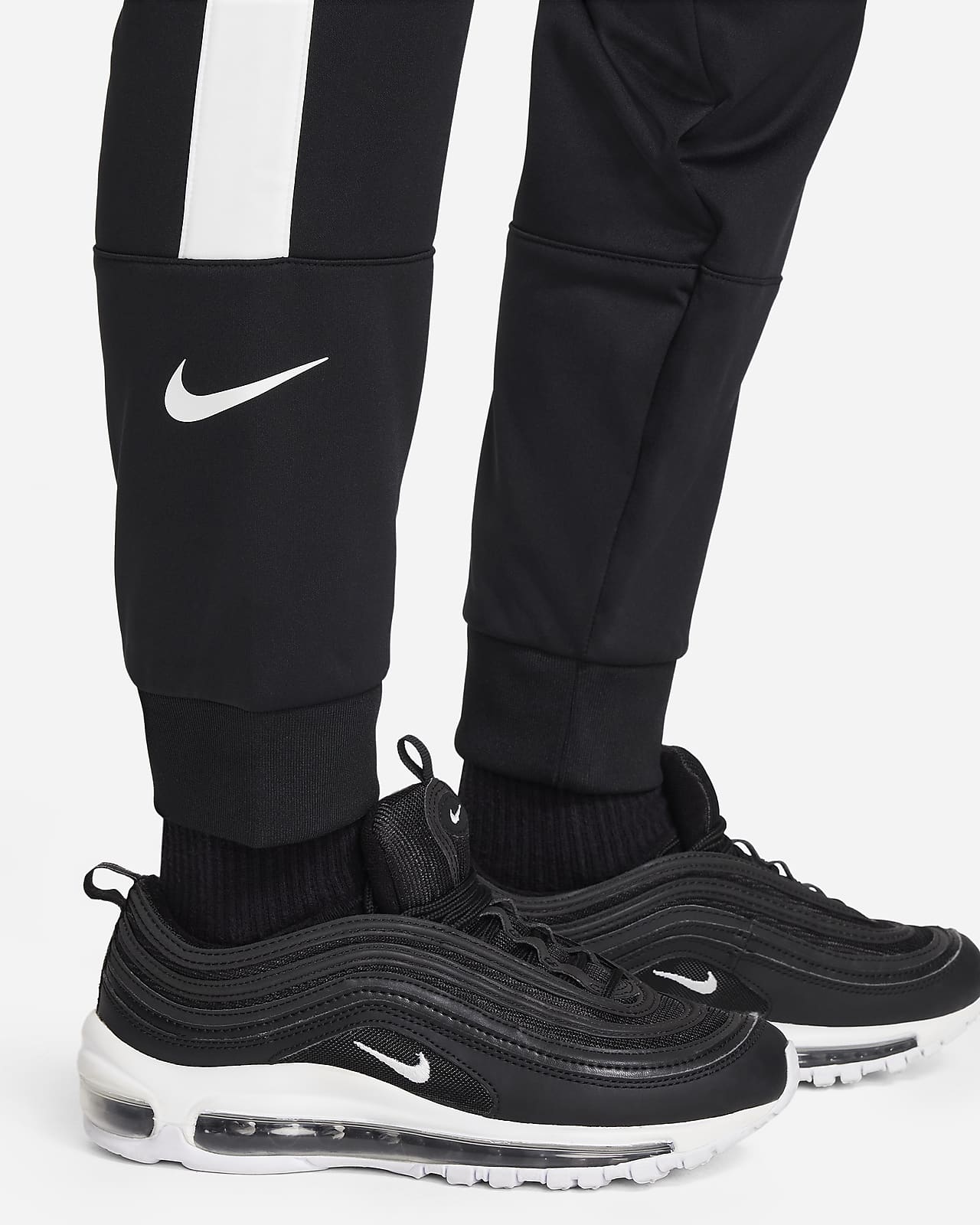 Black nike 2024 boys joggers