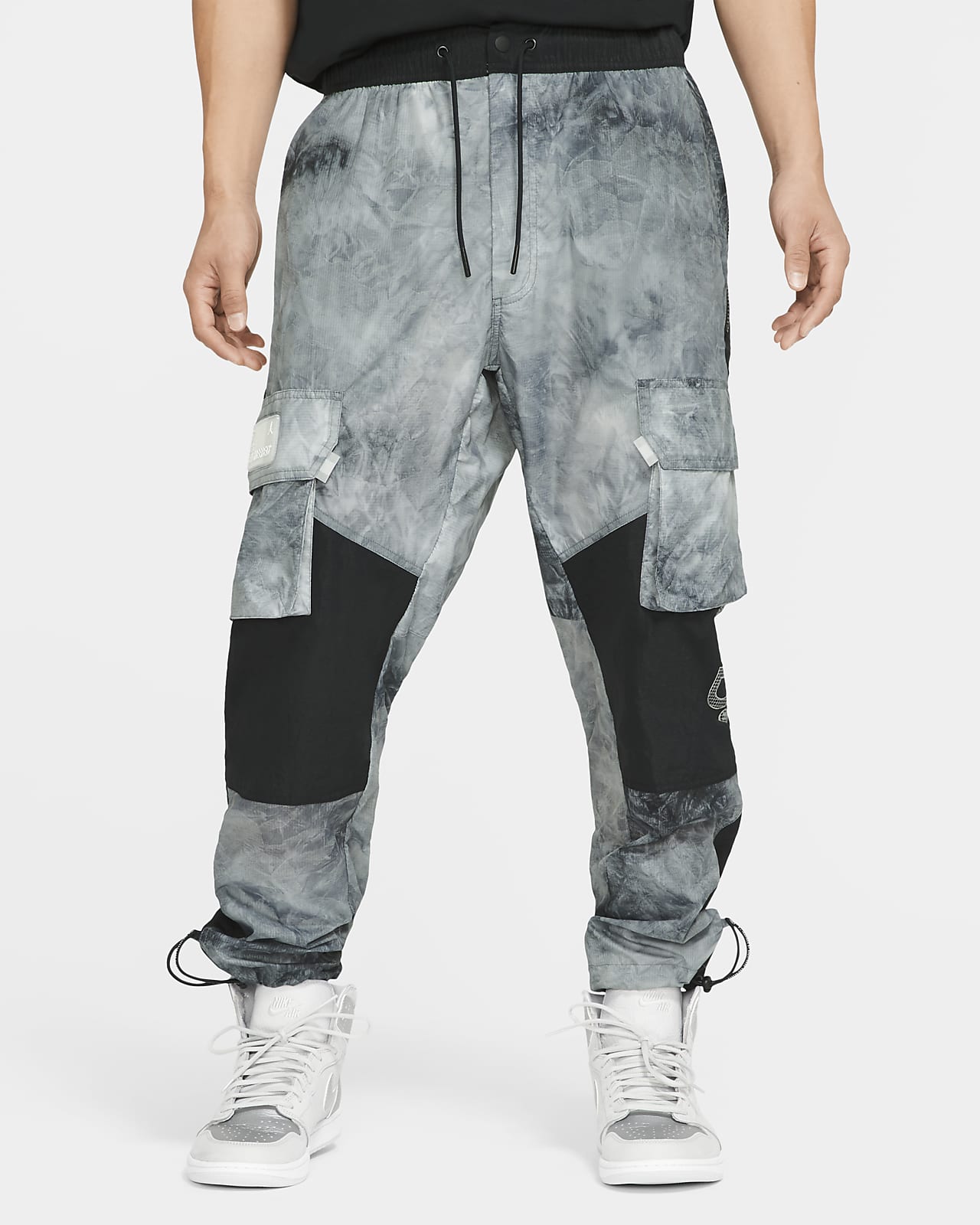 Printed Cargo Pants. Nike JP