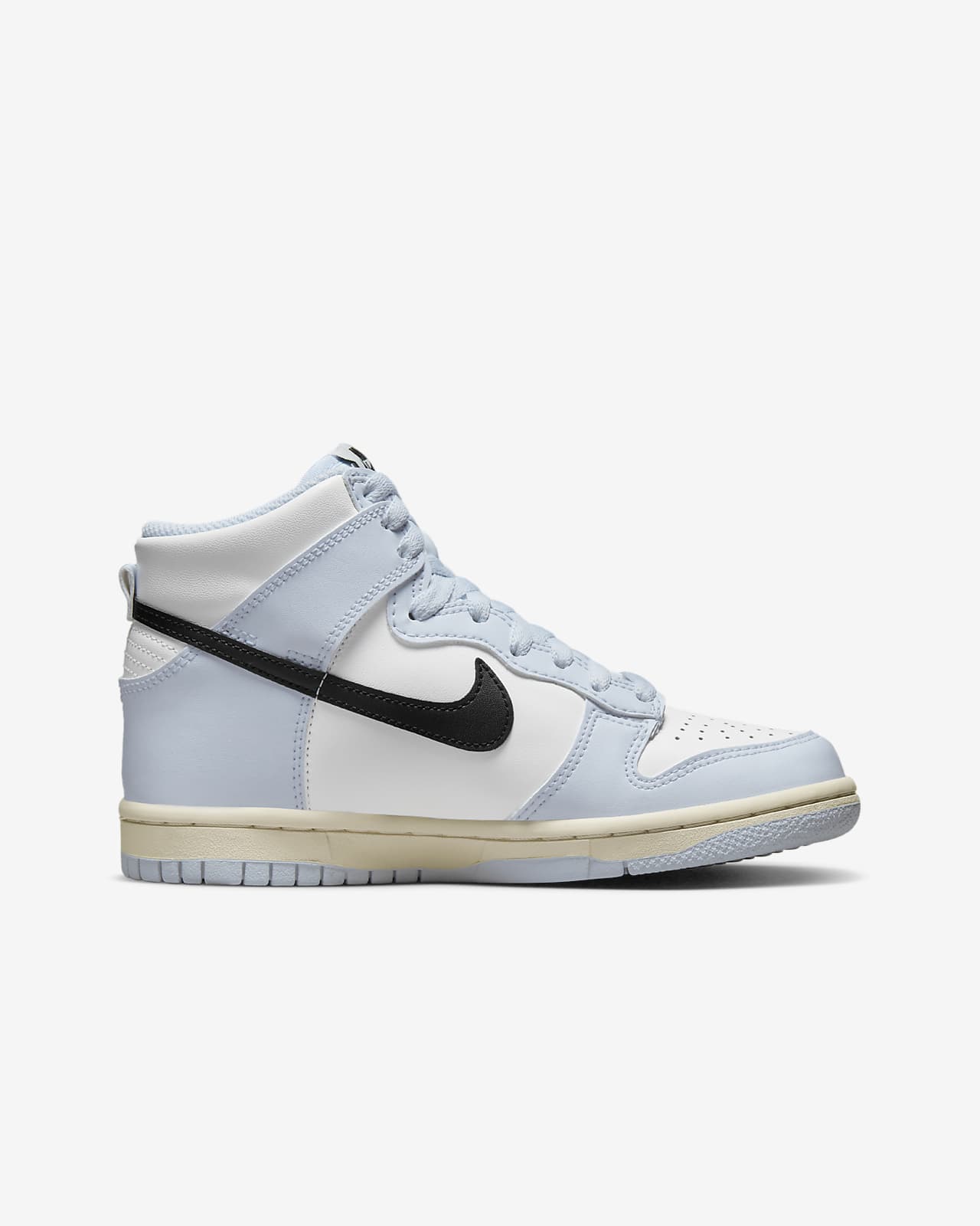 Nike Dunk High Older Kids' Shoes. Nike HU