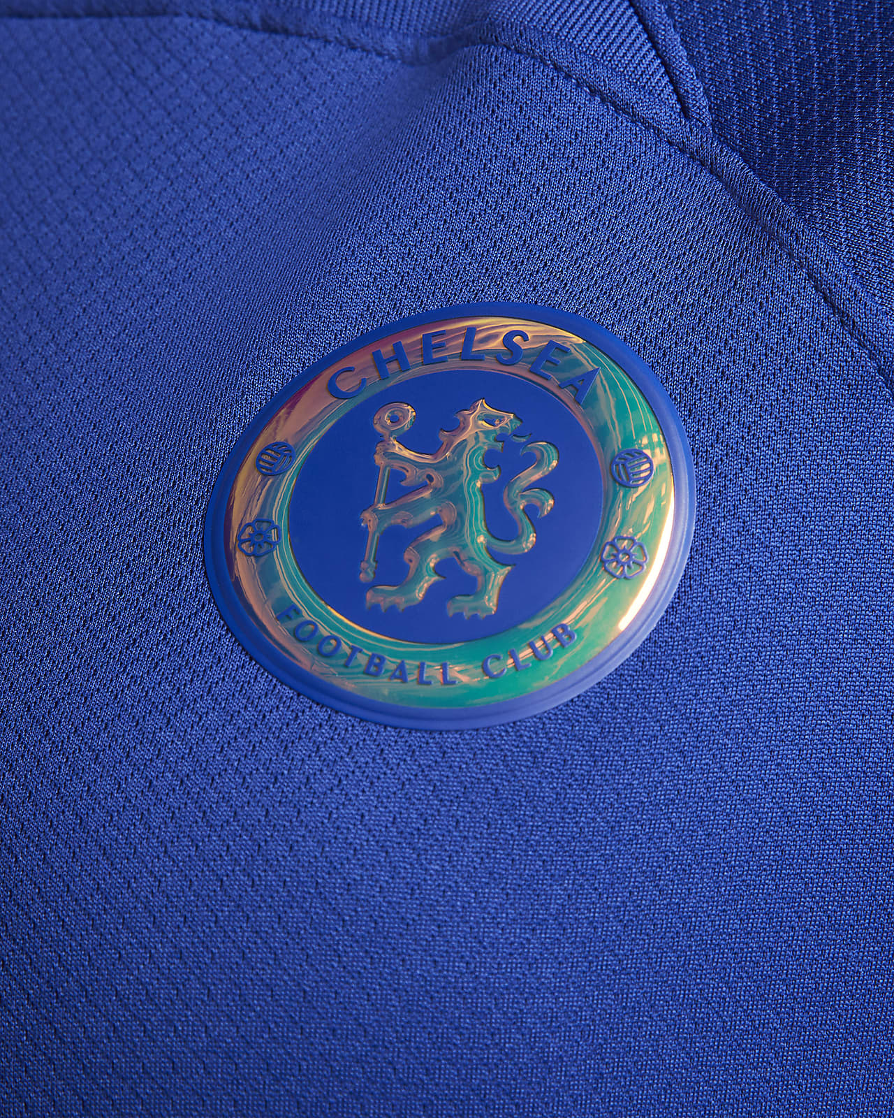 Chelsea F.C. Crest Women's Football T-Shirt. Nike LU