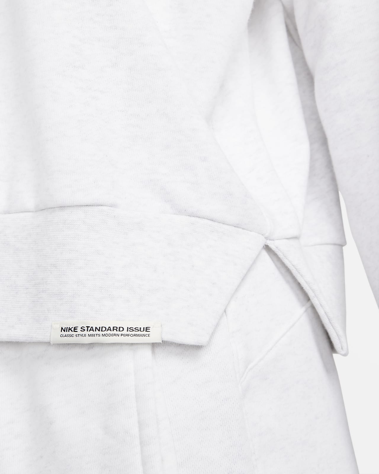 Basketball Crew Sweatshirt. Nike IL