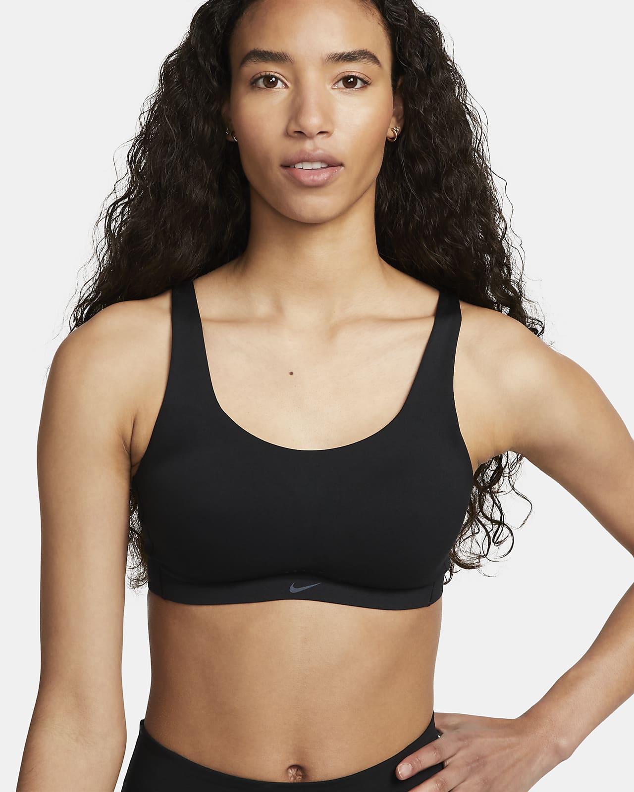 Heltäckande, vadderad sport-BH Nike Alate med lätt stöd för kvinnor