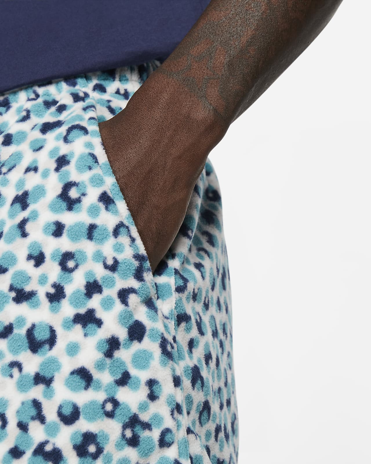 mens nike club fleece shorts