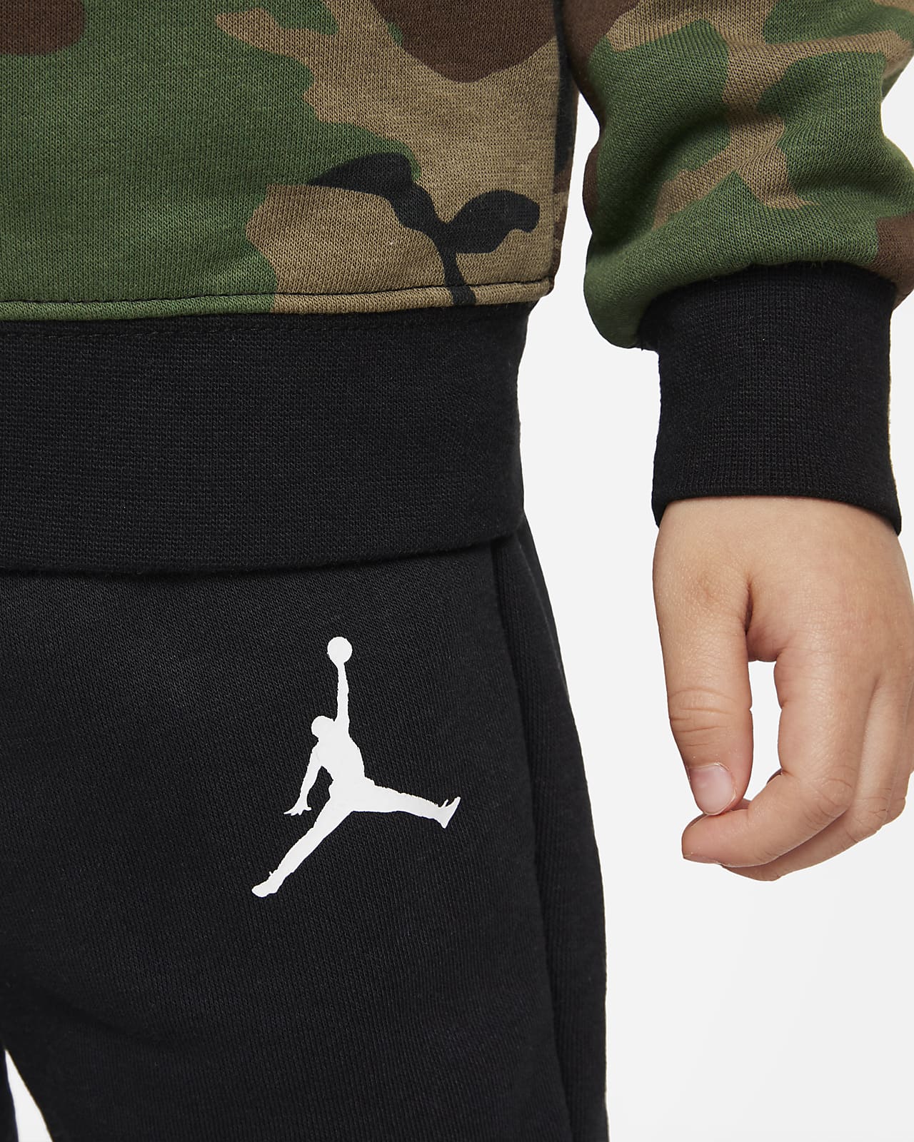 Jordan Toddler Hoodie and Trousers Set. Nike IE