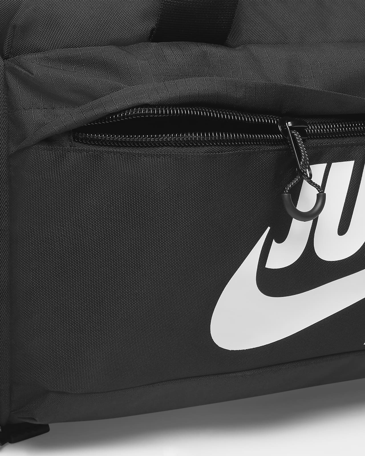 black nike duffle bag