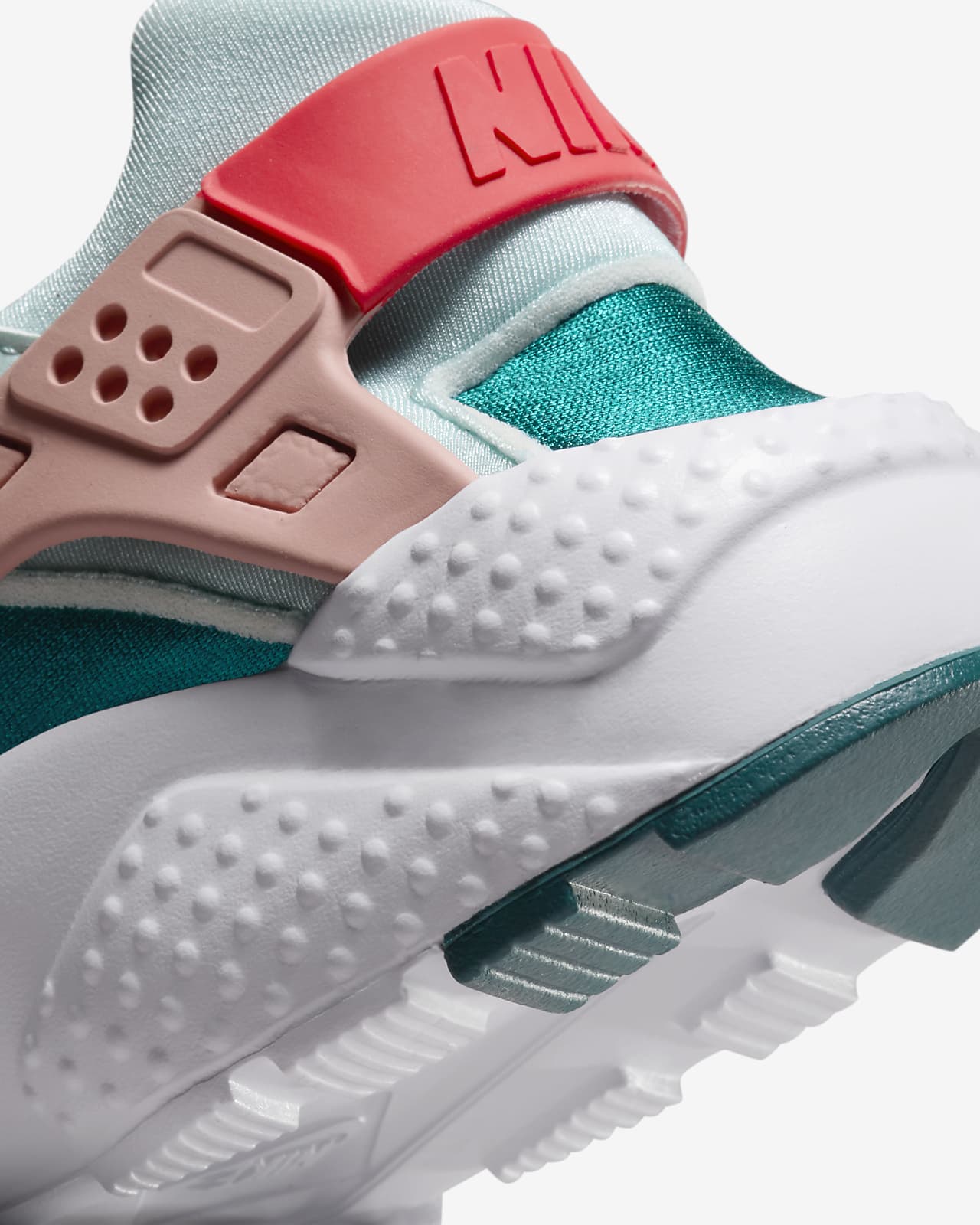 Nike Air Huarache Run Ultra : details and review - Sneakers