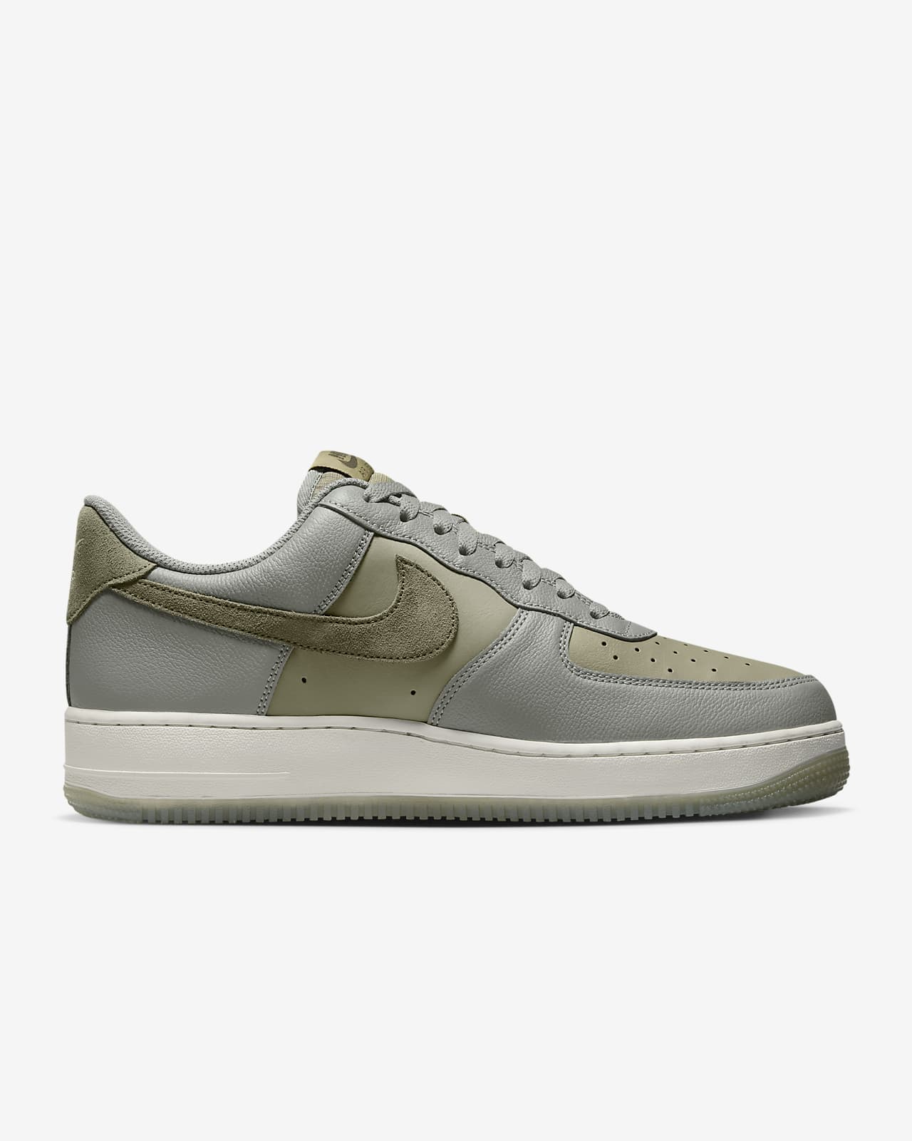 Nike Air Force 1 '07 LV8 Men's Shoes. Nike.com