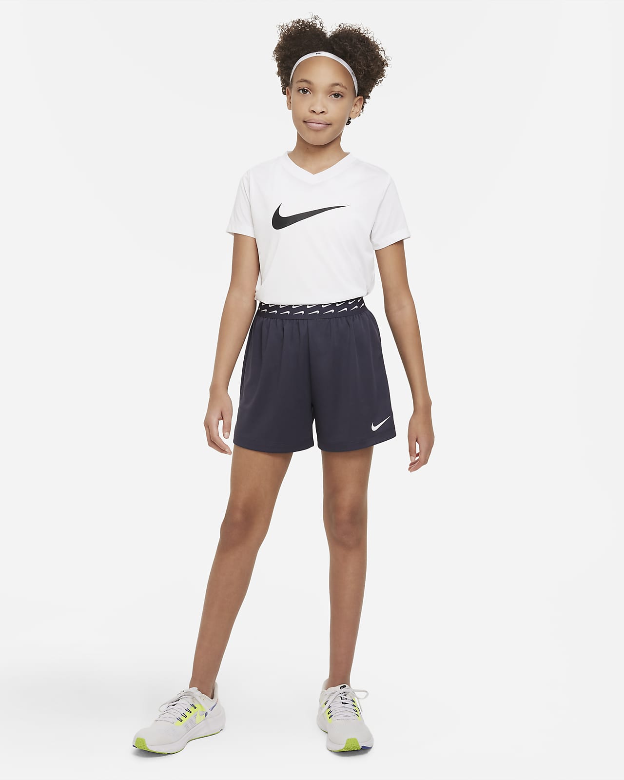 Nike Trophy Older Kids' (Girls') Sports Bra. UK