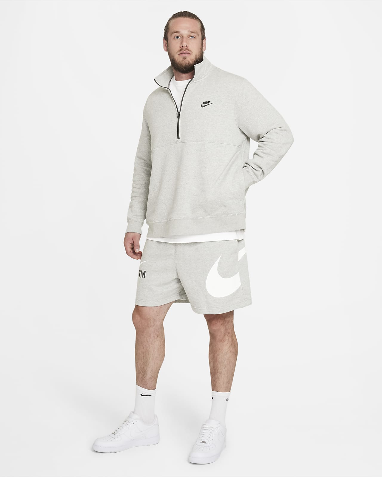 nike sweatshirt with zipper in back